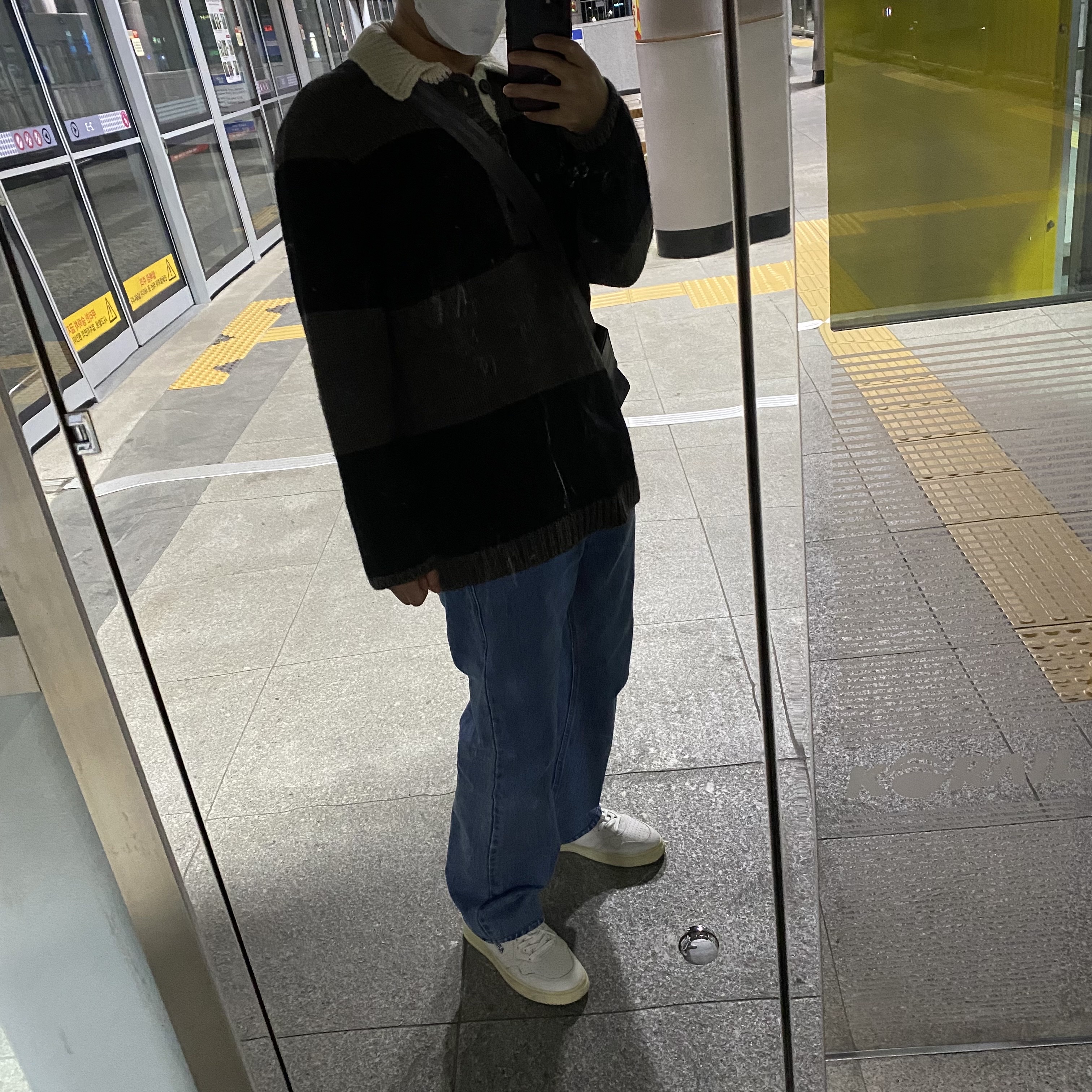 Our Legacy Big Piquet Acrylic Rugby Stripe, Autry Medalist Low Goatskin Sneakers White 착용 스타일