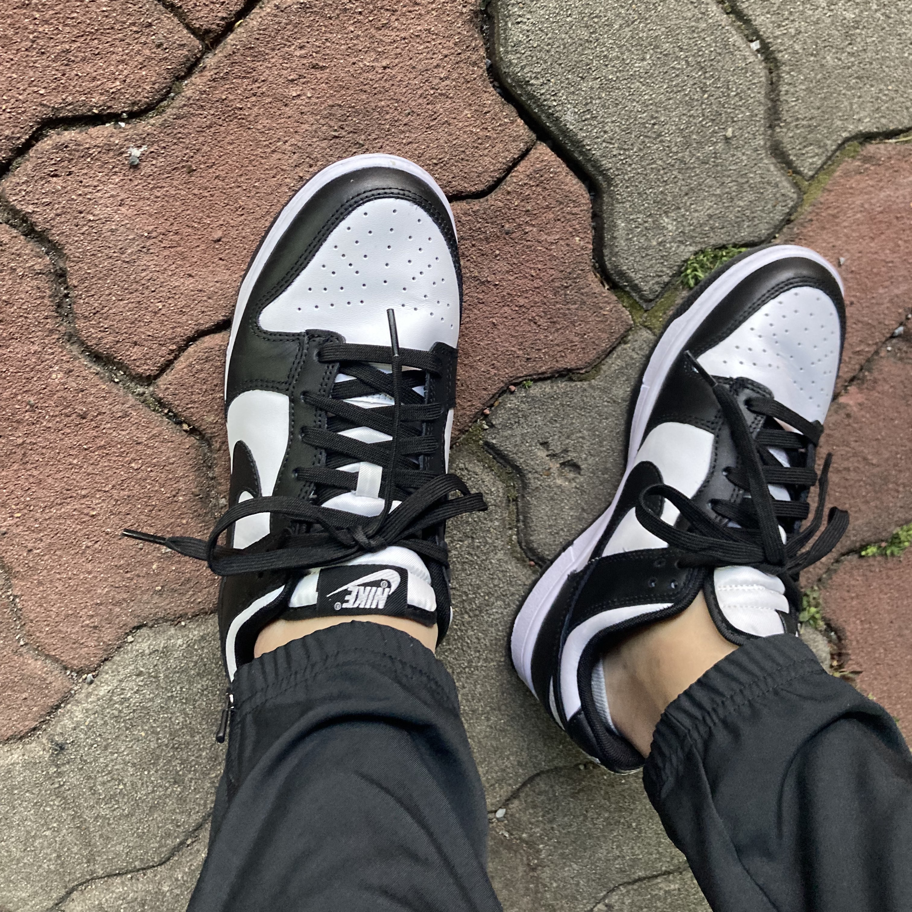 Nike Dunk Low Retro Black 착용 스타일