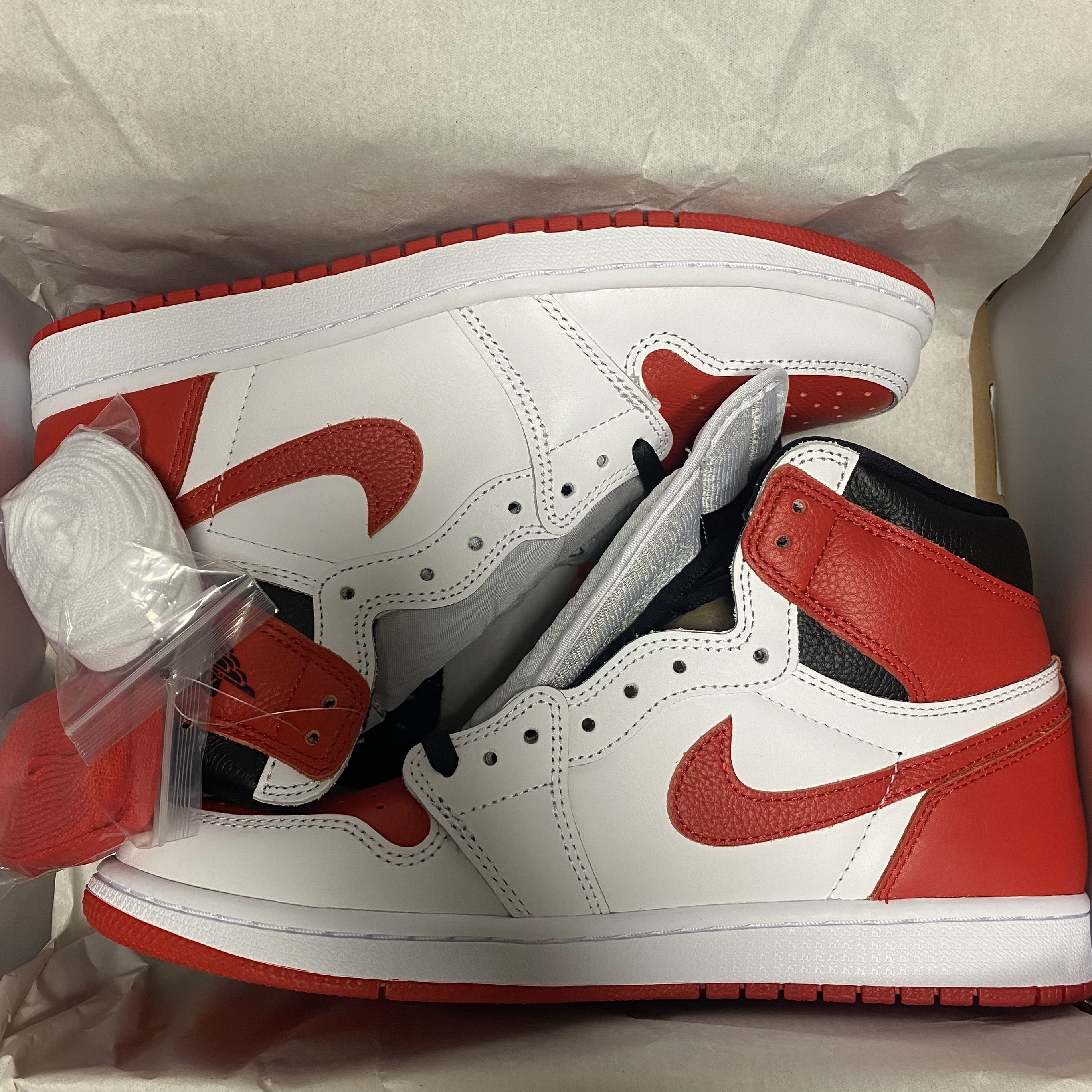 Jordan 1 Retro High OG Heritage 착용 스타일