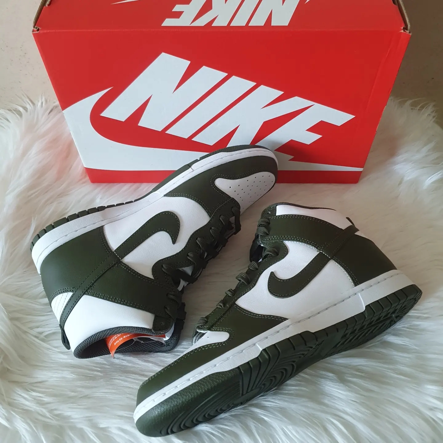 Nike Dunk High Retro Championship Khaki 착용 스타일 - 3