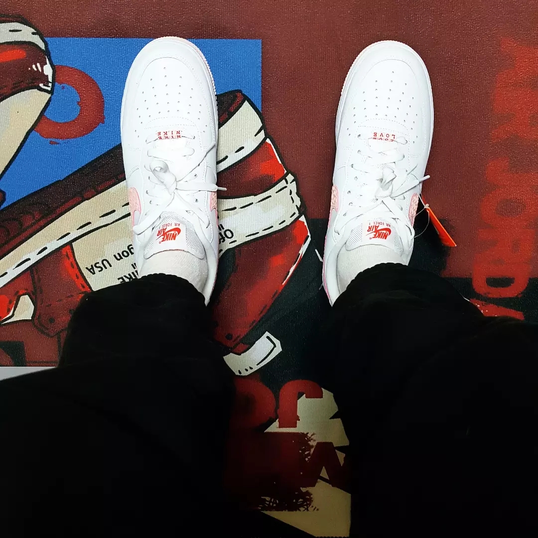 Nike Air Force 1 '07 Valentine's Day 2022 착용 스타일 - 2