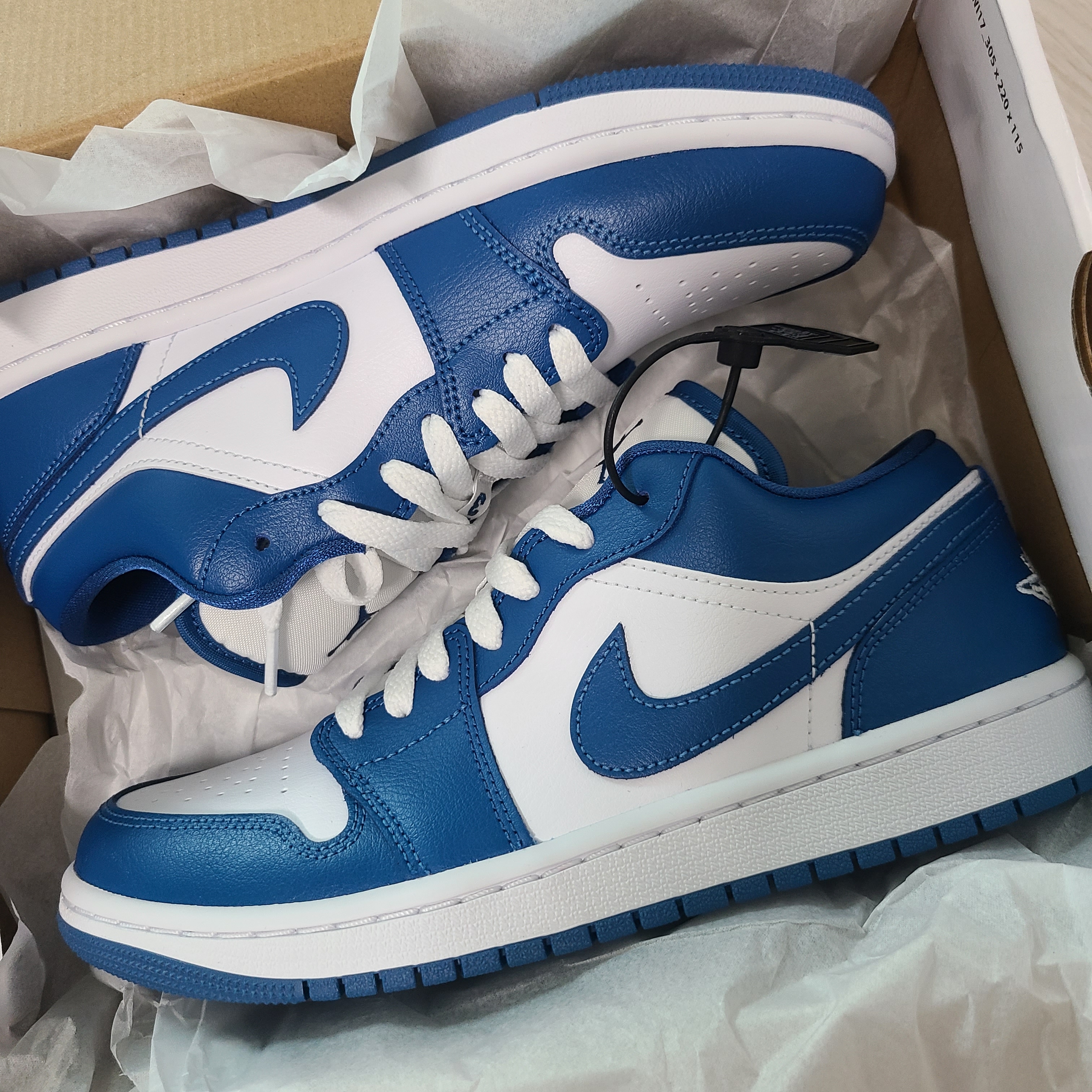 (W) Jordan 1 Low White Dark Marina Blue 착용 스타일