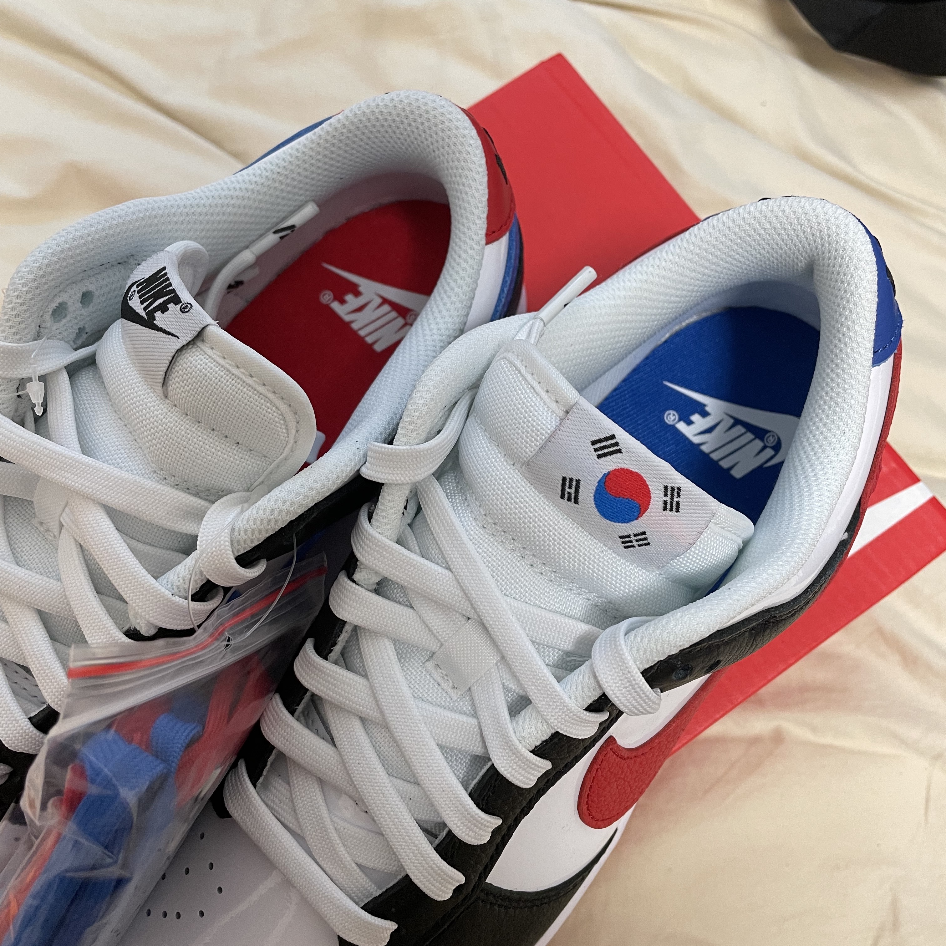 Nike Dunk Low SE Seoul 착용 스타일 - 2