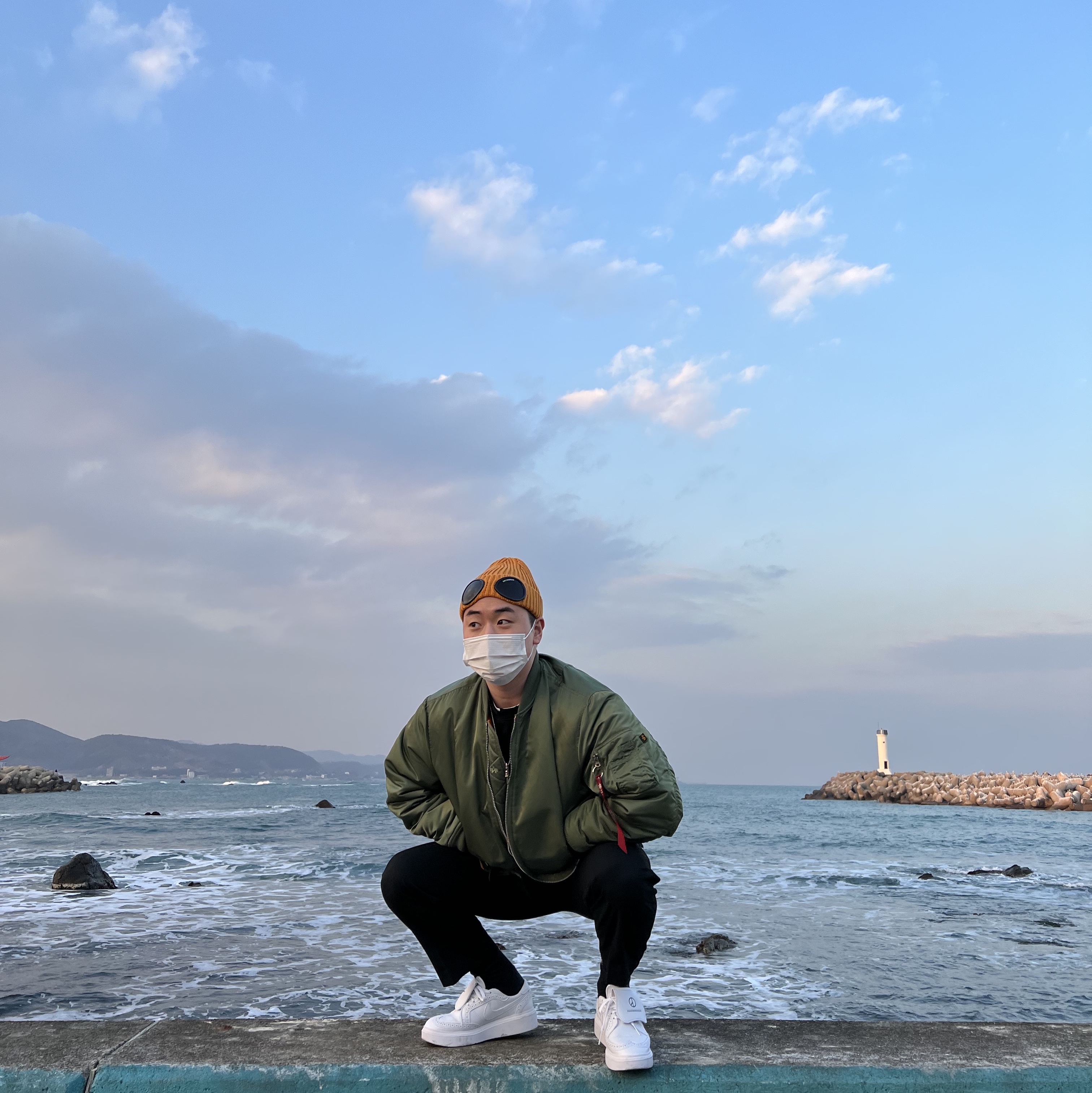 C.P. Company Extra Fine Merino Wool Goggle Beanie Orange - 21FW, Nike x Peaceminusone Kwondo1 White 착용 스타일