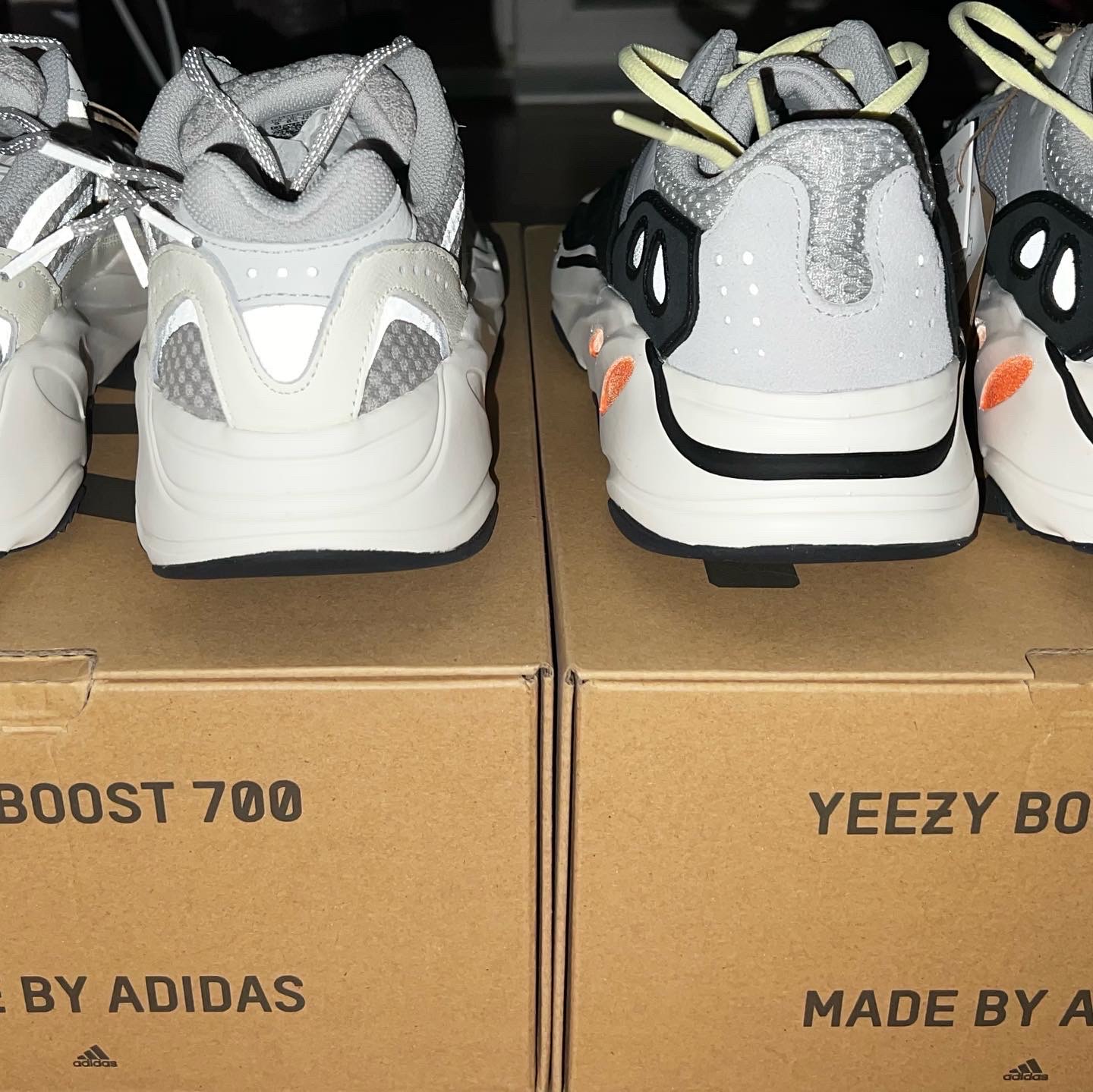 Adidas Yeezy Boost 700 V2 Static 2022, Adidas Yeezy Boost 700 Wave Runner Solid Grey 2021/2022 착용 스타일 - 2