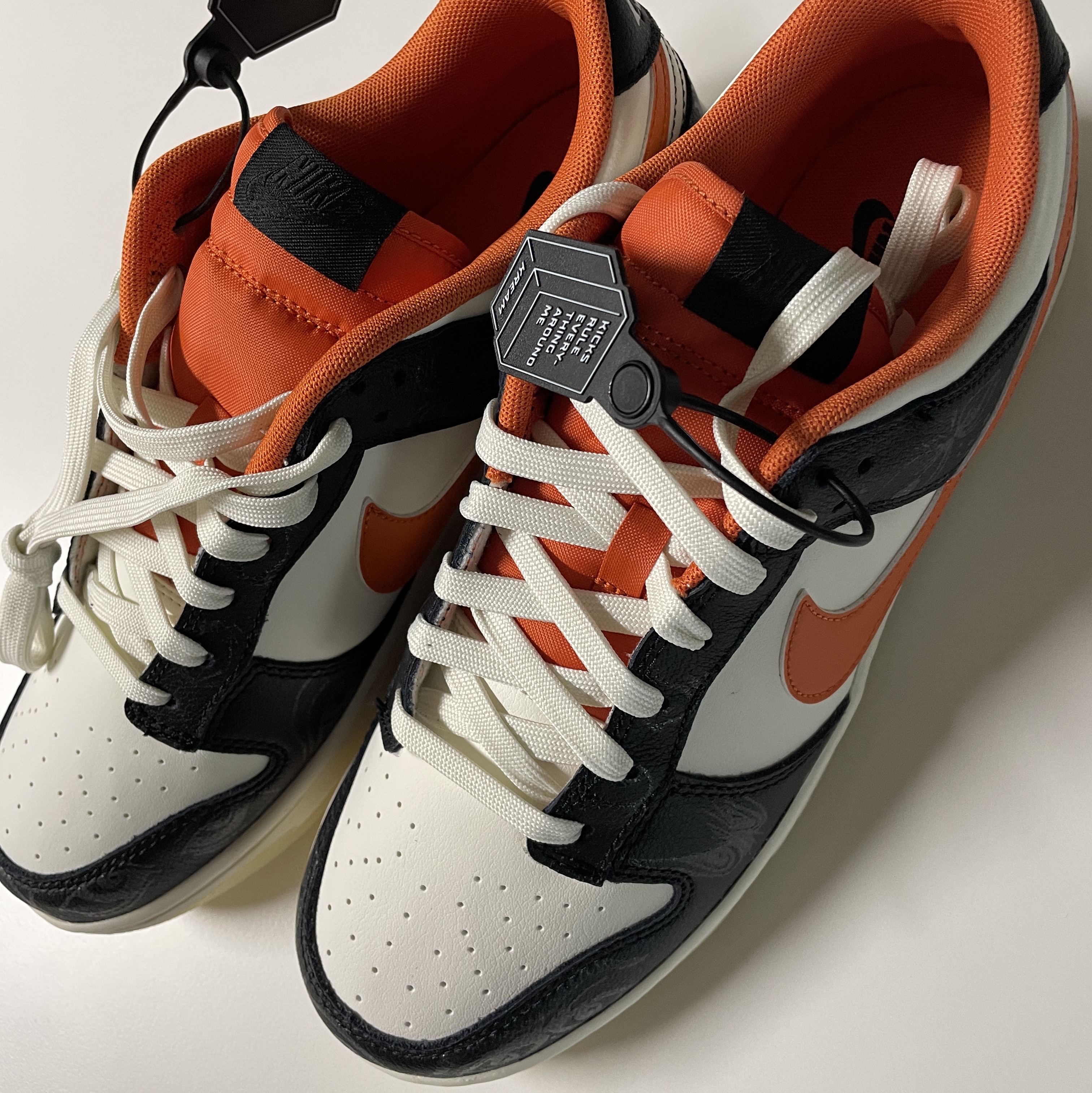 Nike Dunk Low Retro PRM Halloween 착용 스타일 - 1