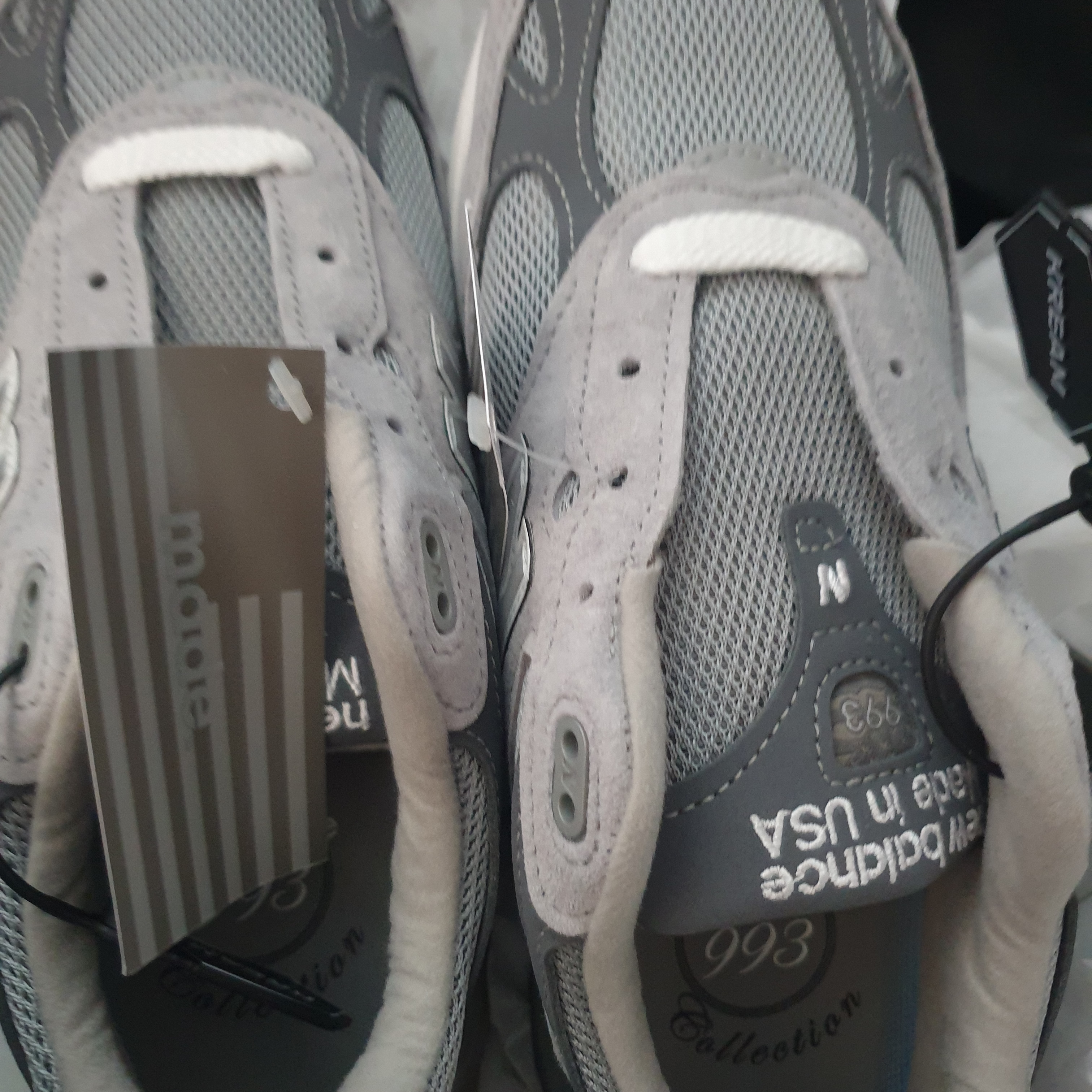 (W) New Balance 993 Made in USA Grey - B Standard 착용 스타일 - 3