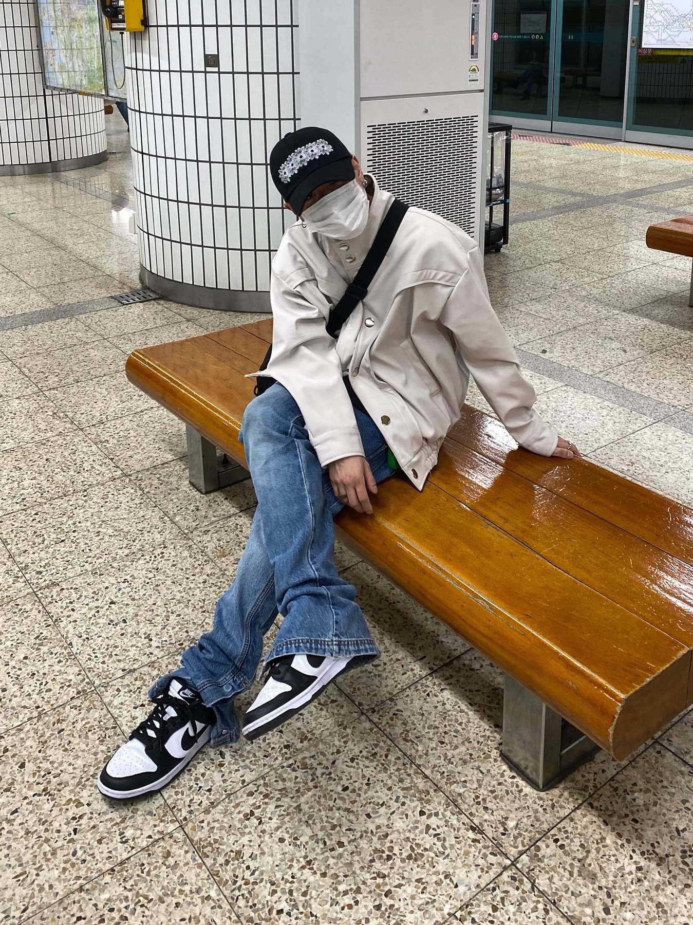 Nike Dunk Low Retro Black 착용 스타일