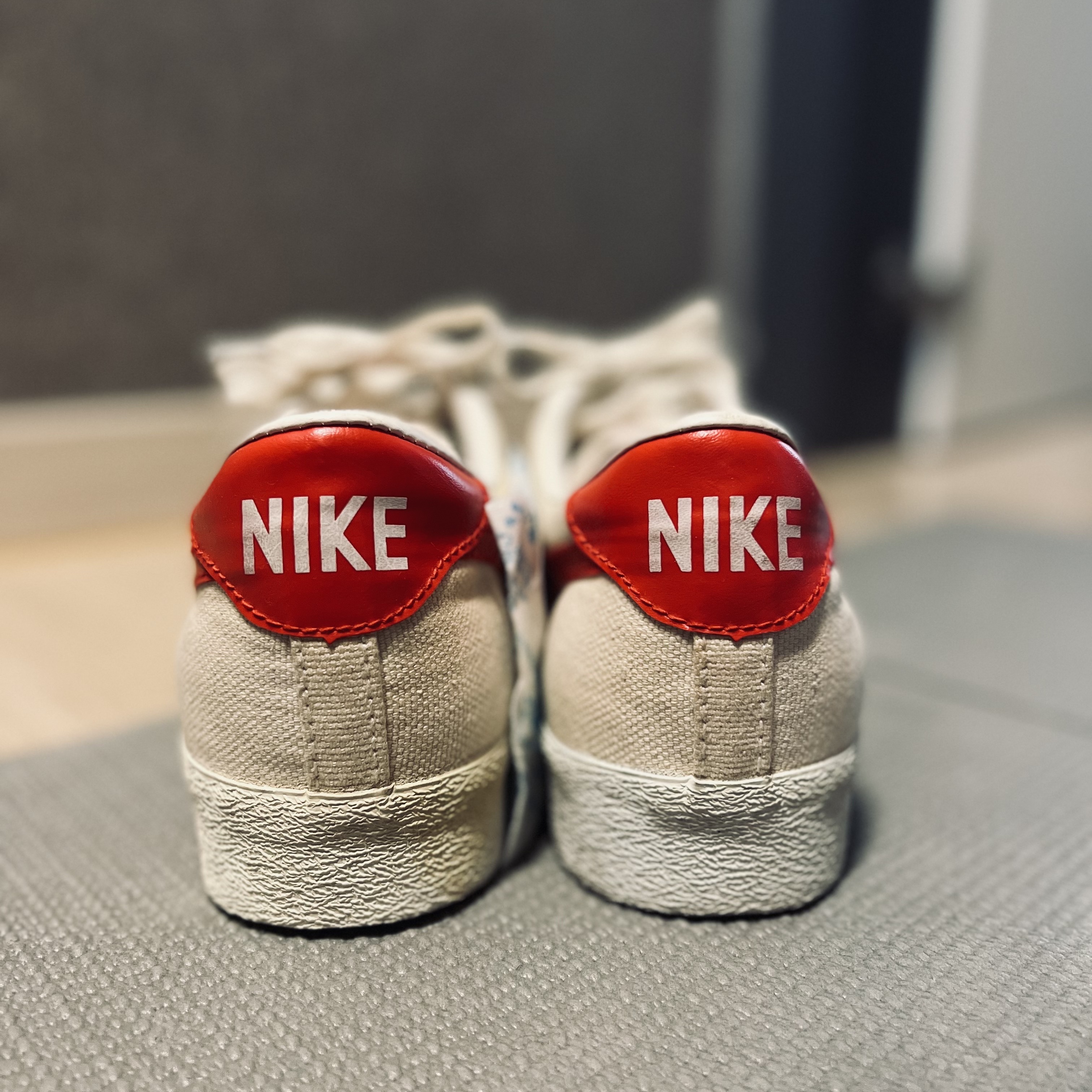 Nike Air Tailwind VNTG QS Metallic Silver Blue Spark 착용 스타일 - 3