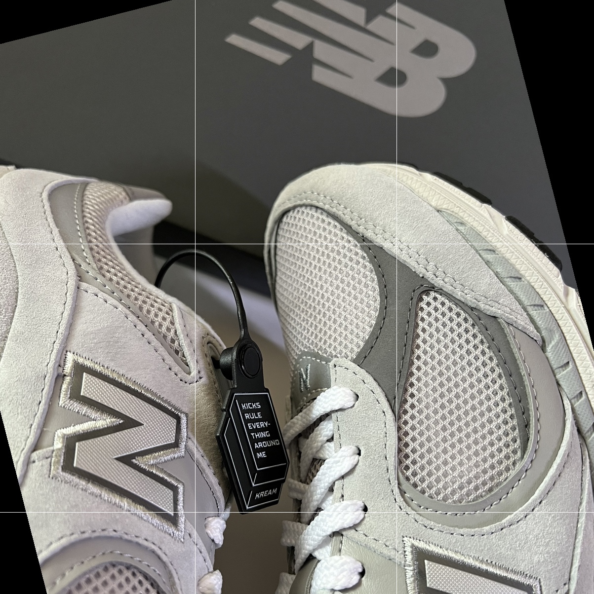 New Balance 2002R T2 Gray 착용 스타일 - 2