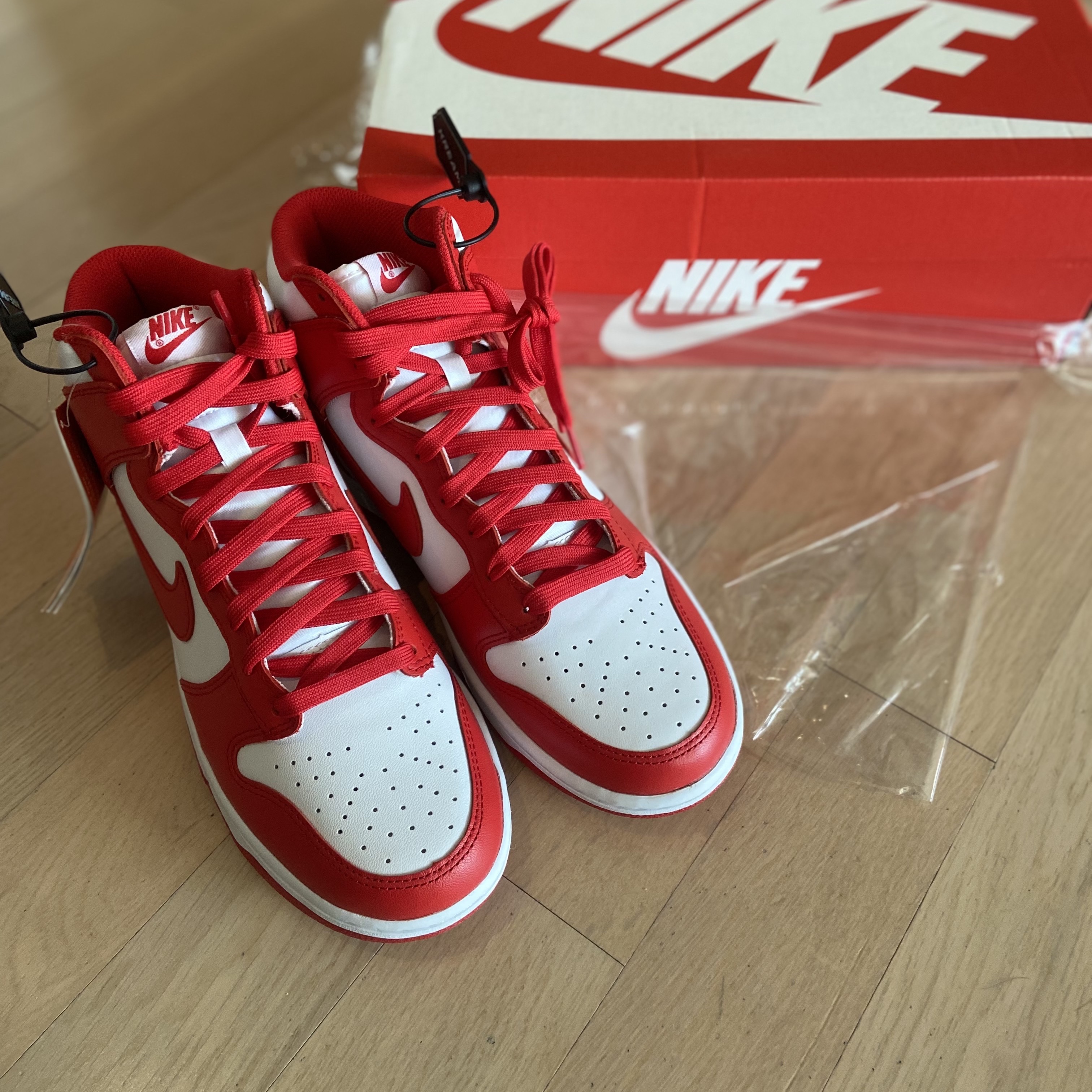 Nike Dunk High Retro Championship White and Red 착용 스타일 - 5