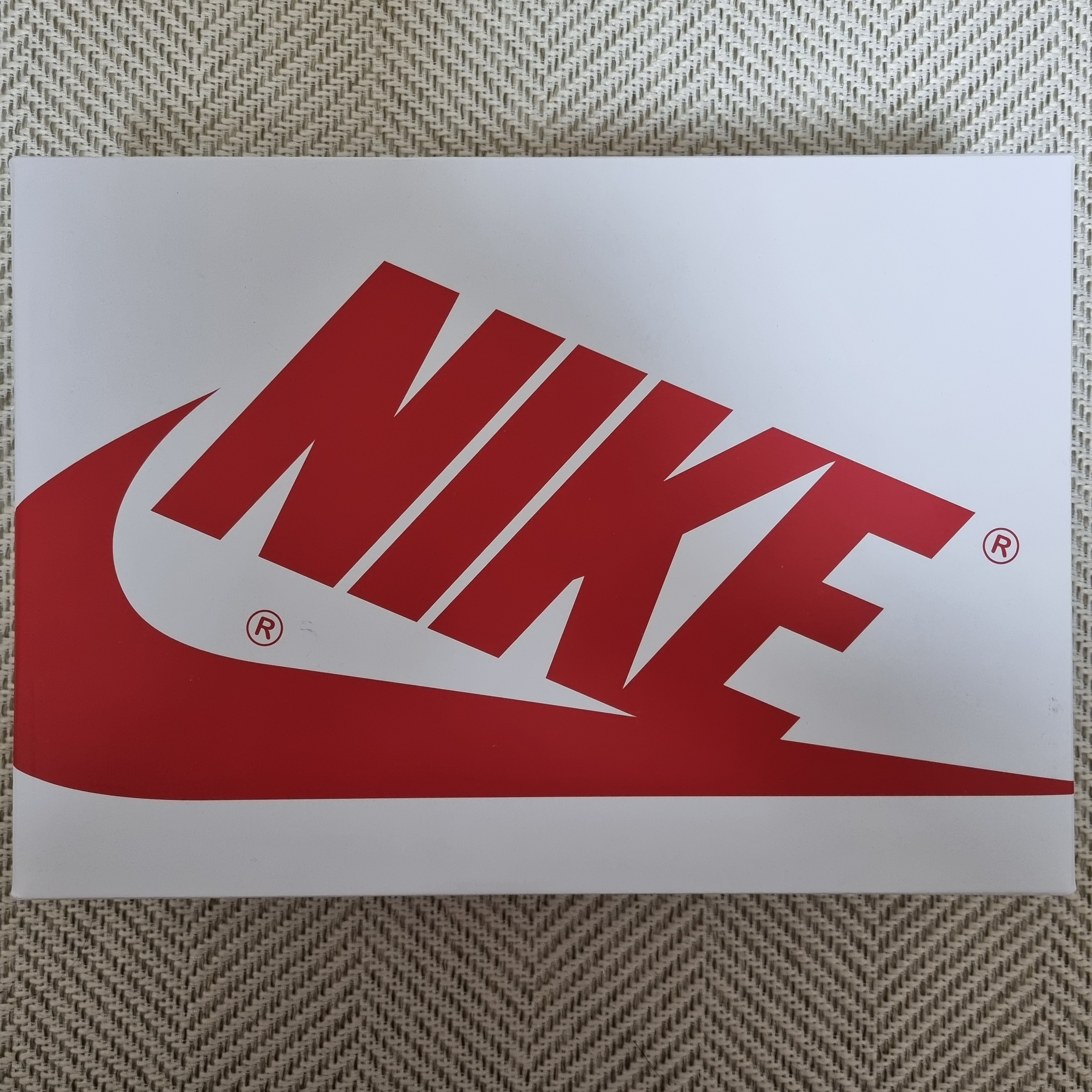Jordan 1 Retro High OG Heritage, (GS) Jordan 1 Retro High OG Heritage 착용 스타일 - 4