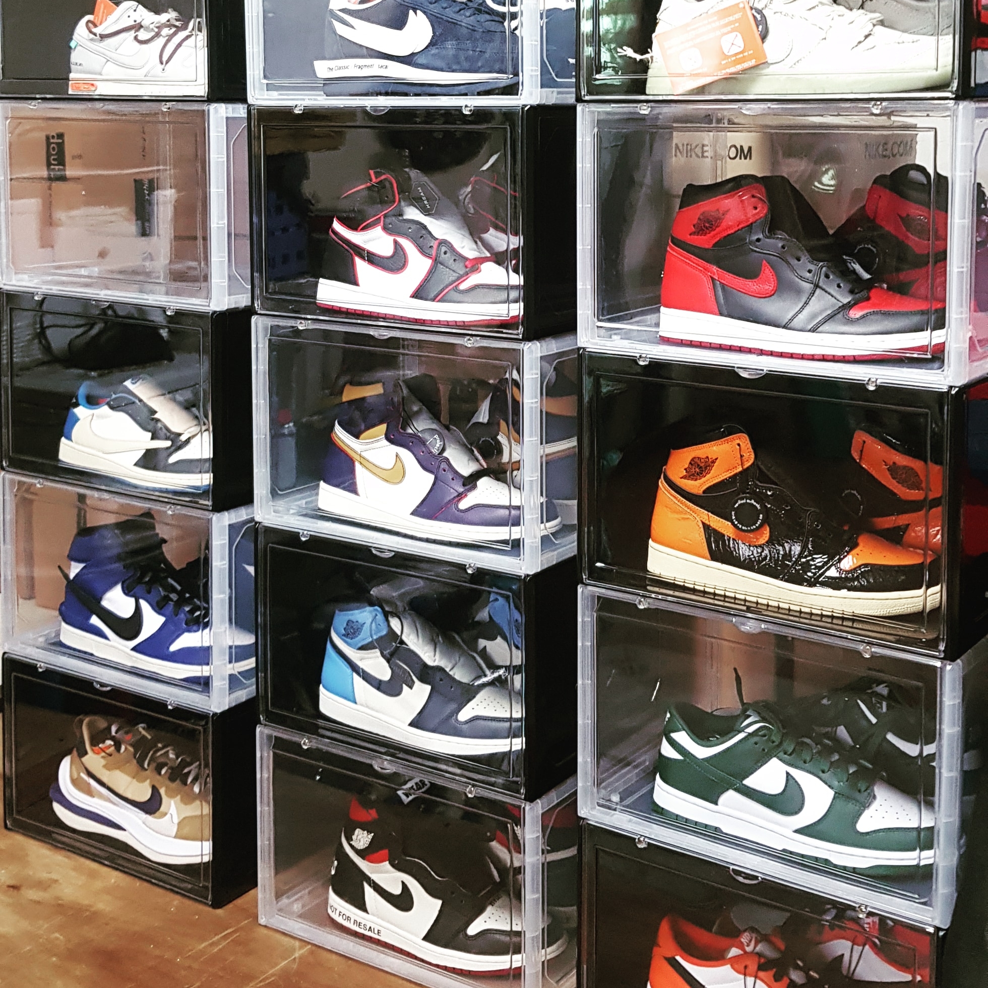 Nike x Off-White Dunk Low The 50 - Lot 46, Jordan 1 x Travis Scott x Fragment Retro Low OG SP Military Blue 착용 스타일