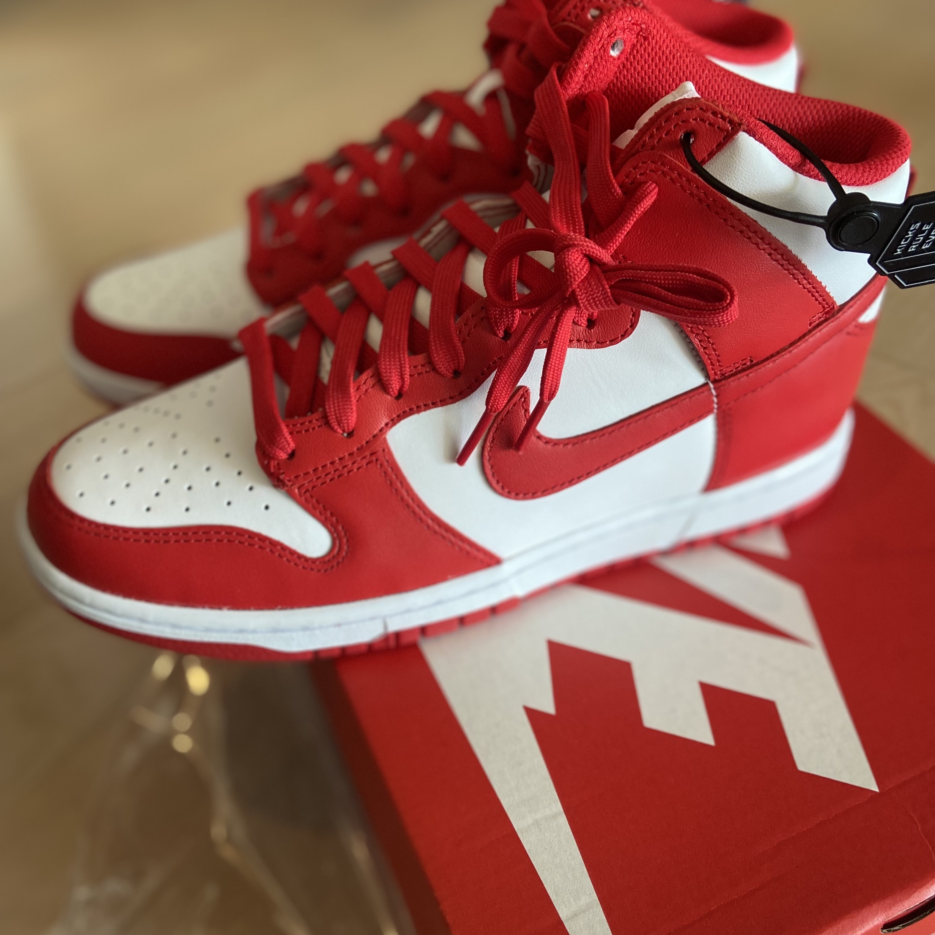 Nike Dunk High Retro Championship White and Red 착용 스타일 - 3