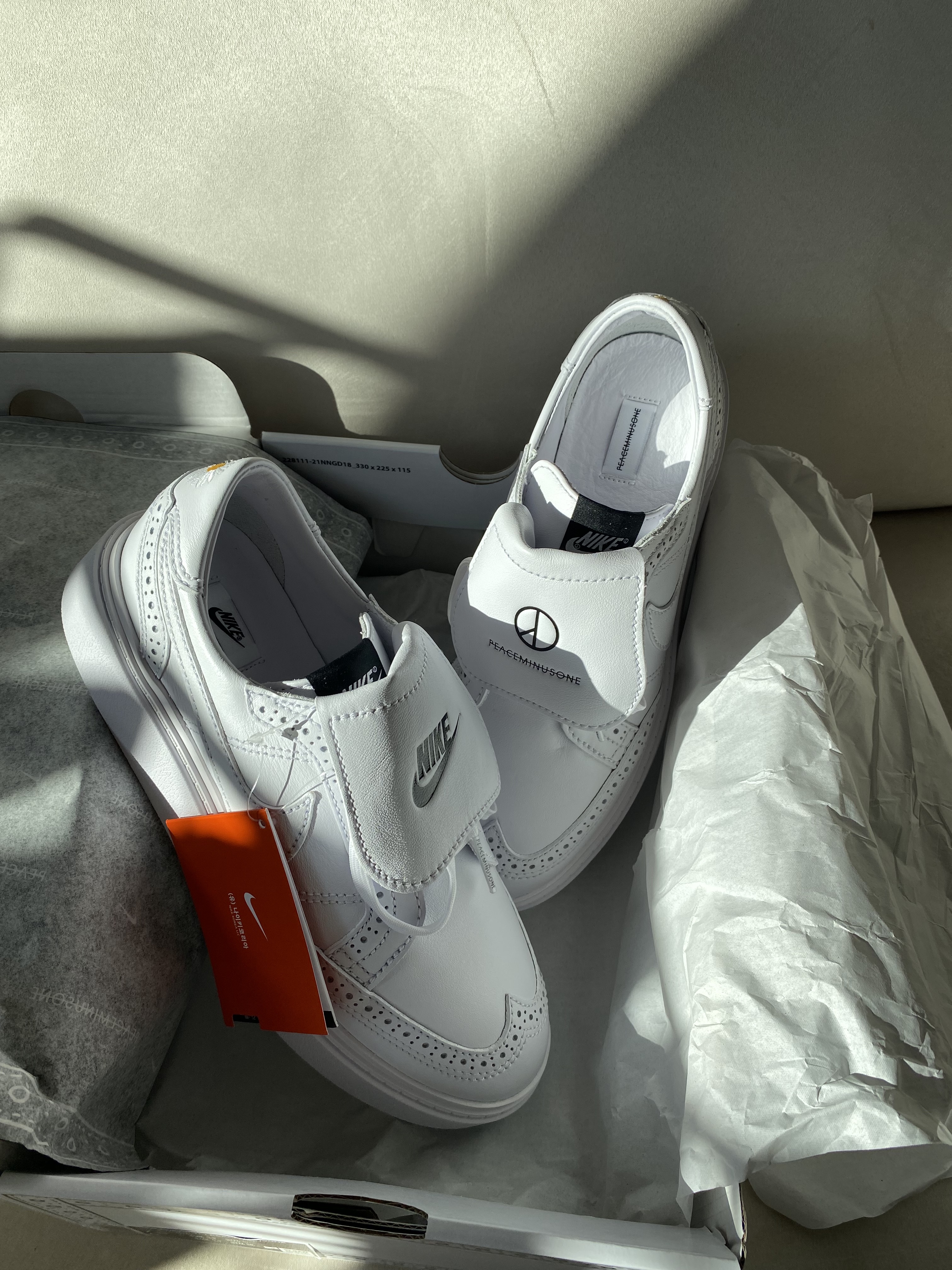 Nike x Peaceminusone Kwondo1 White 착용 스타일 - 3