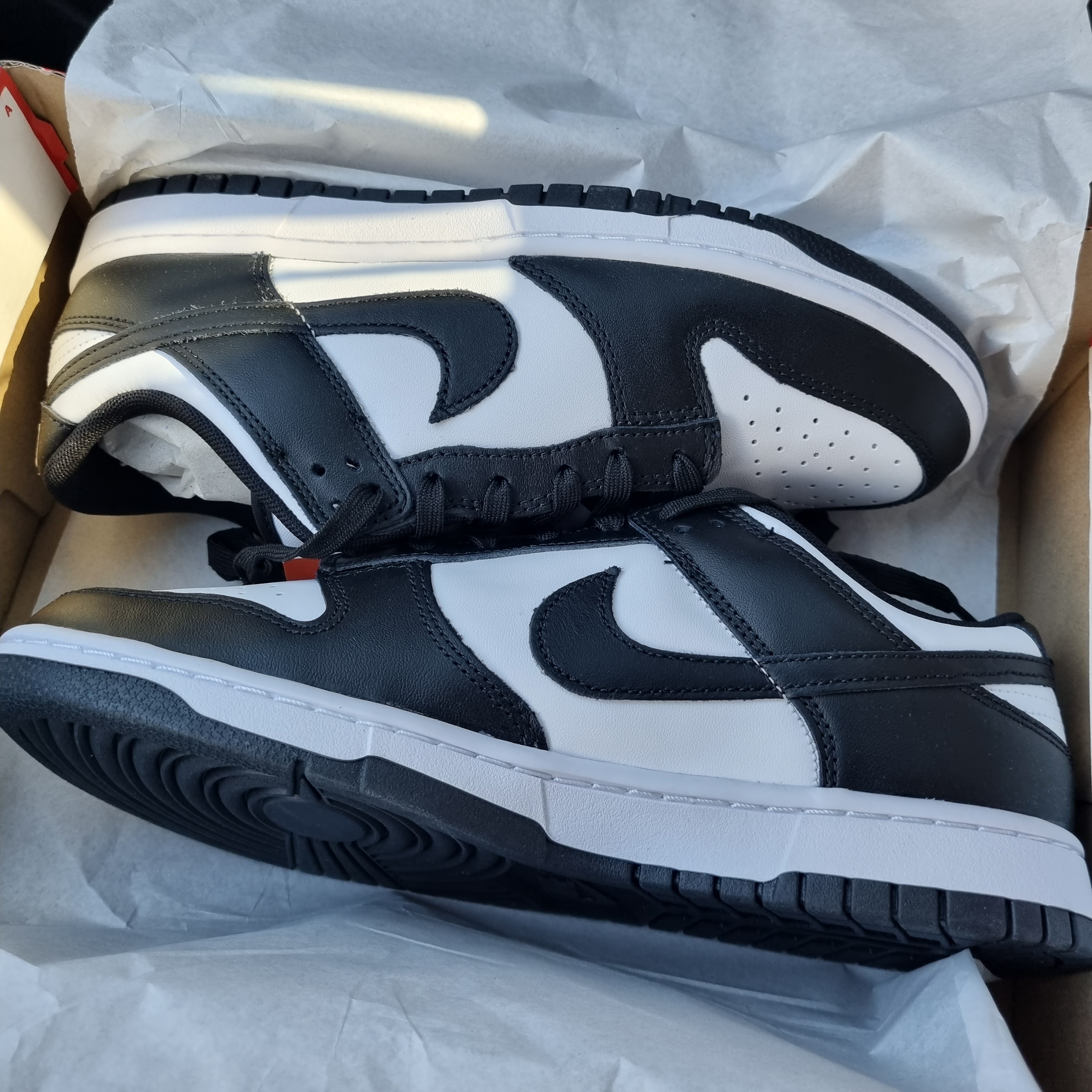 Nike Dunk Low Retro Black 착용 스타일