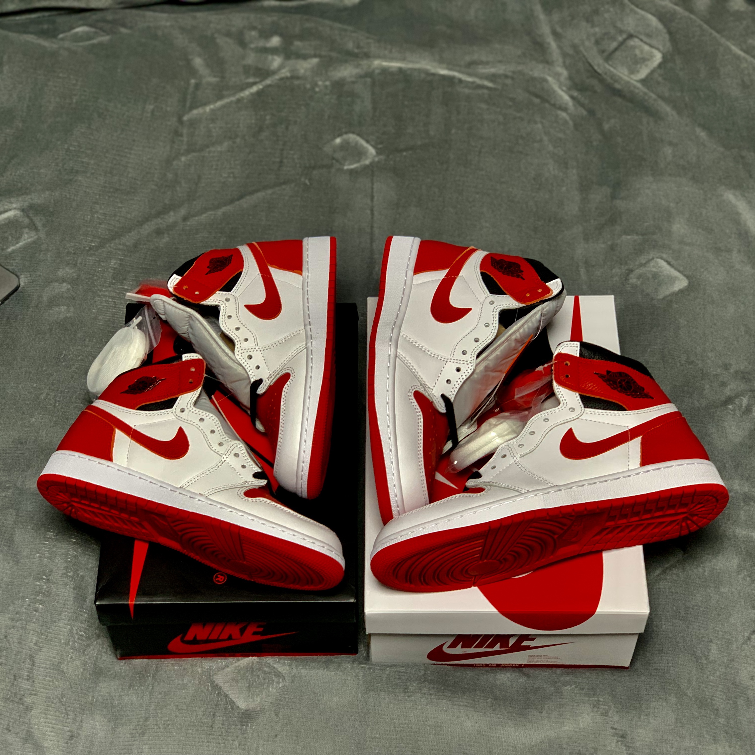 Jordan 1 Retro High OG Heritage, (GS) Jordan 1 Retro High OG Heritage 착용 스타일 - 1