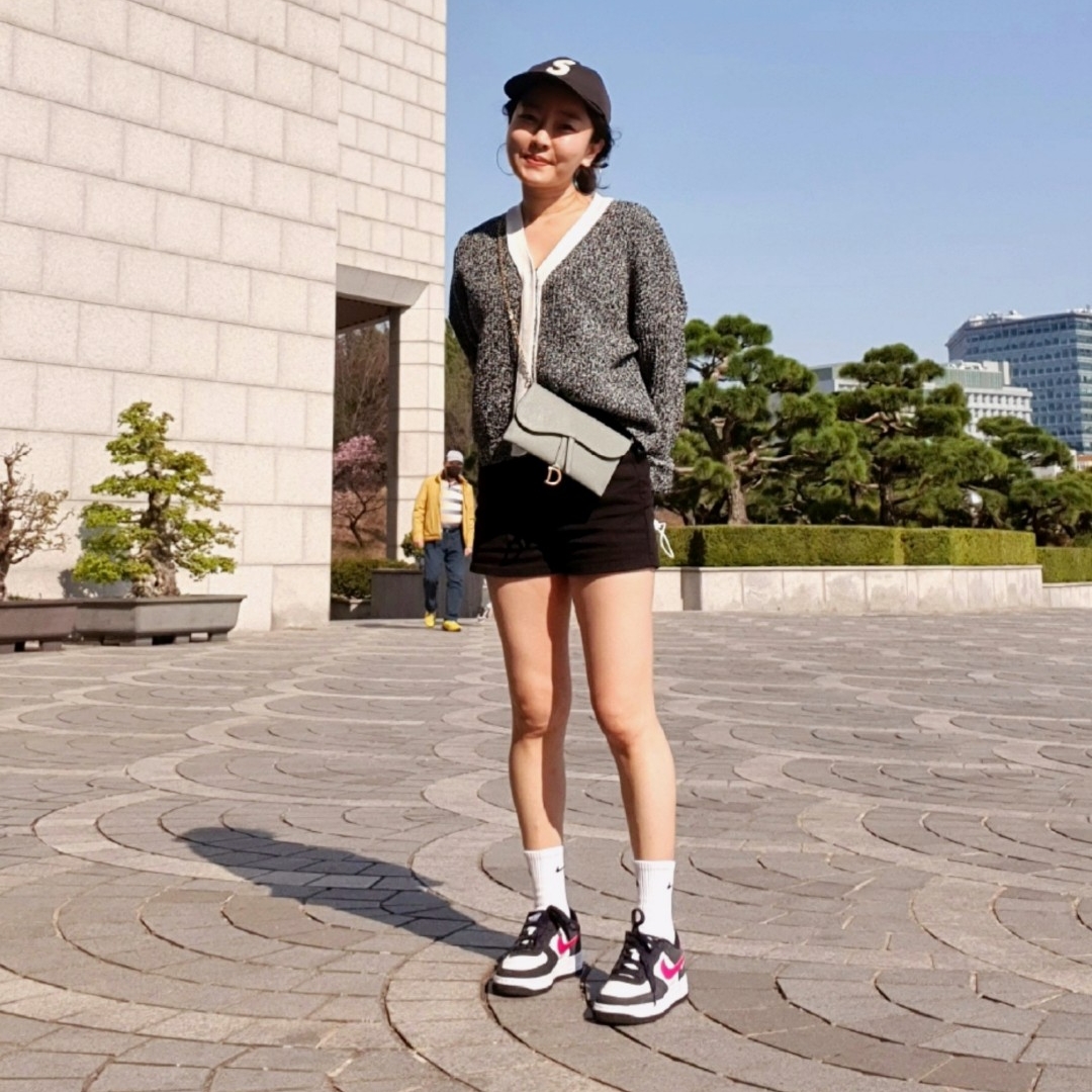 (GS) Nike Air Force 1 LV8 Athletic Club Black Pink Prime 착용 스타일