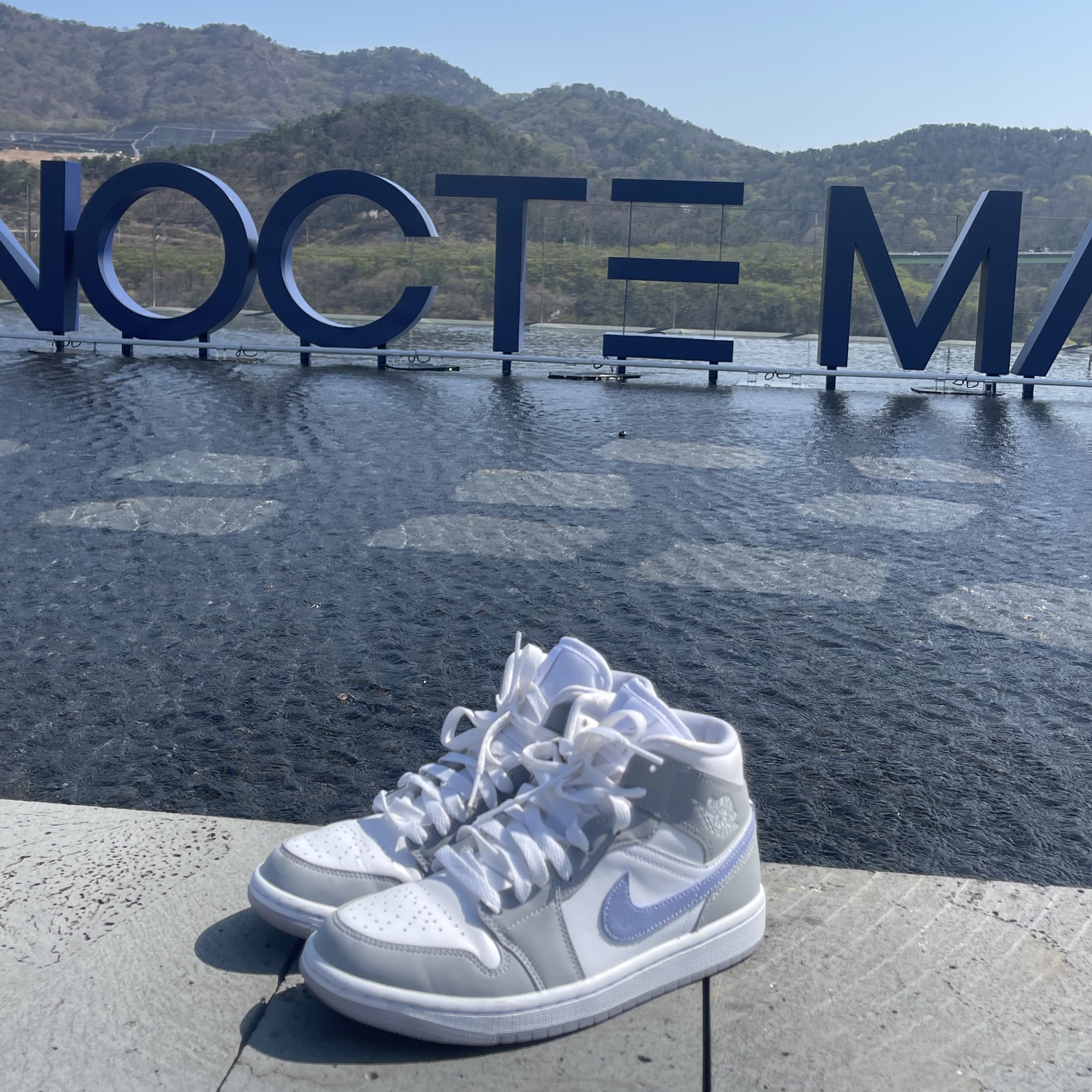 (W) Jordan 1 Mid Wolf Grey 착용 스타일