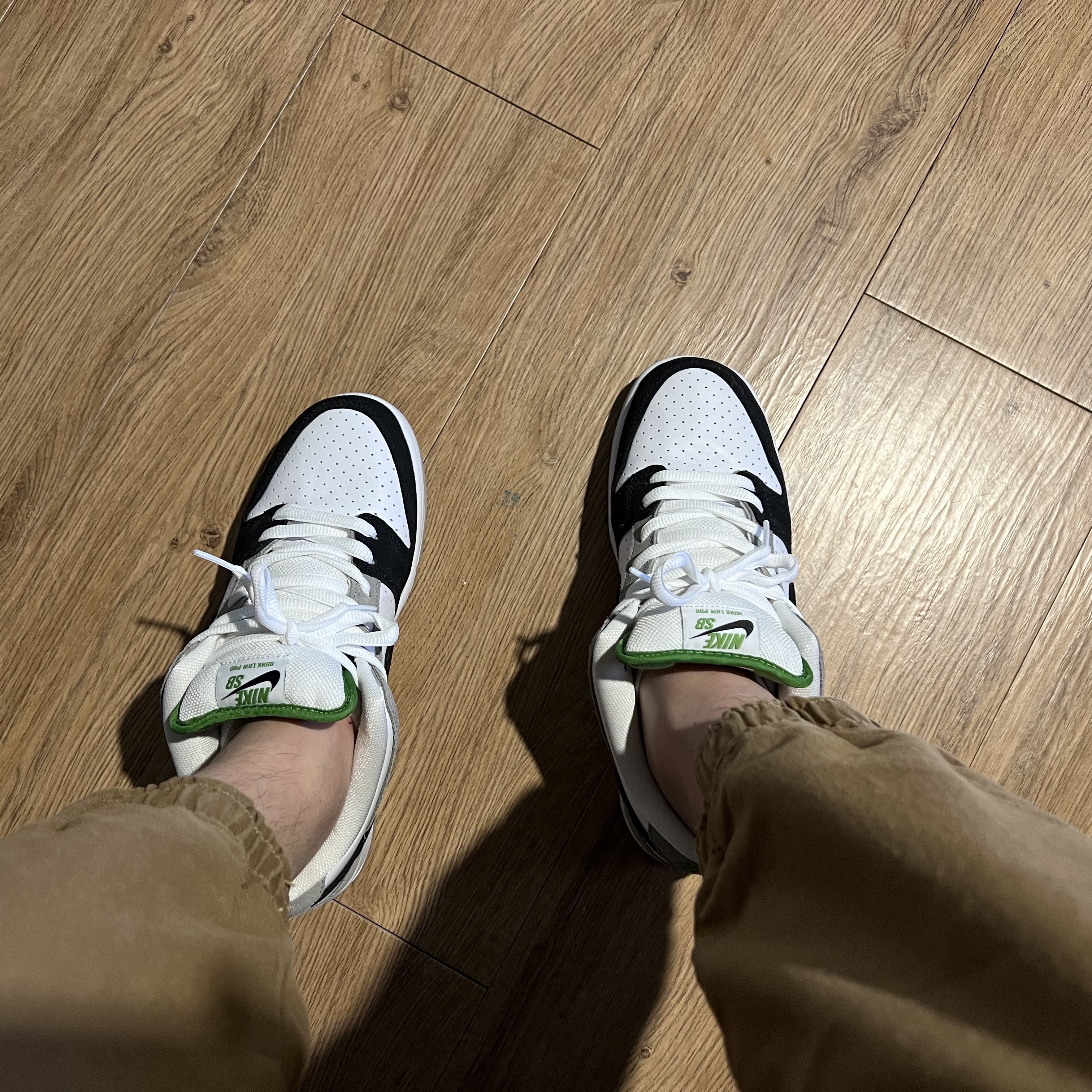 Nike SB Dunk Low Pro Chlorophyll 착용 스타일