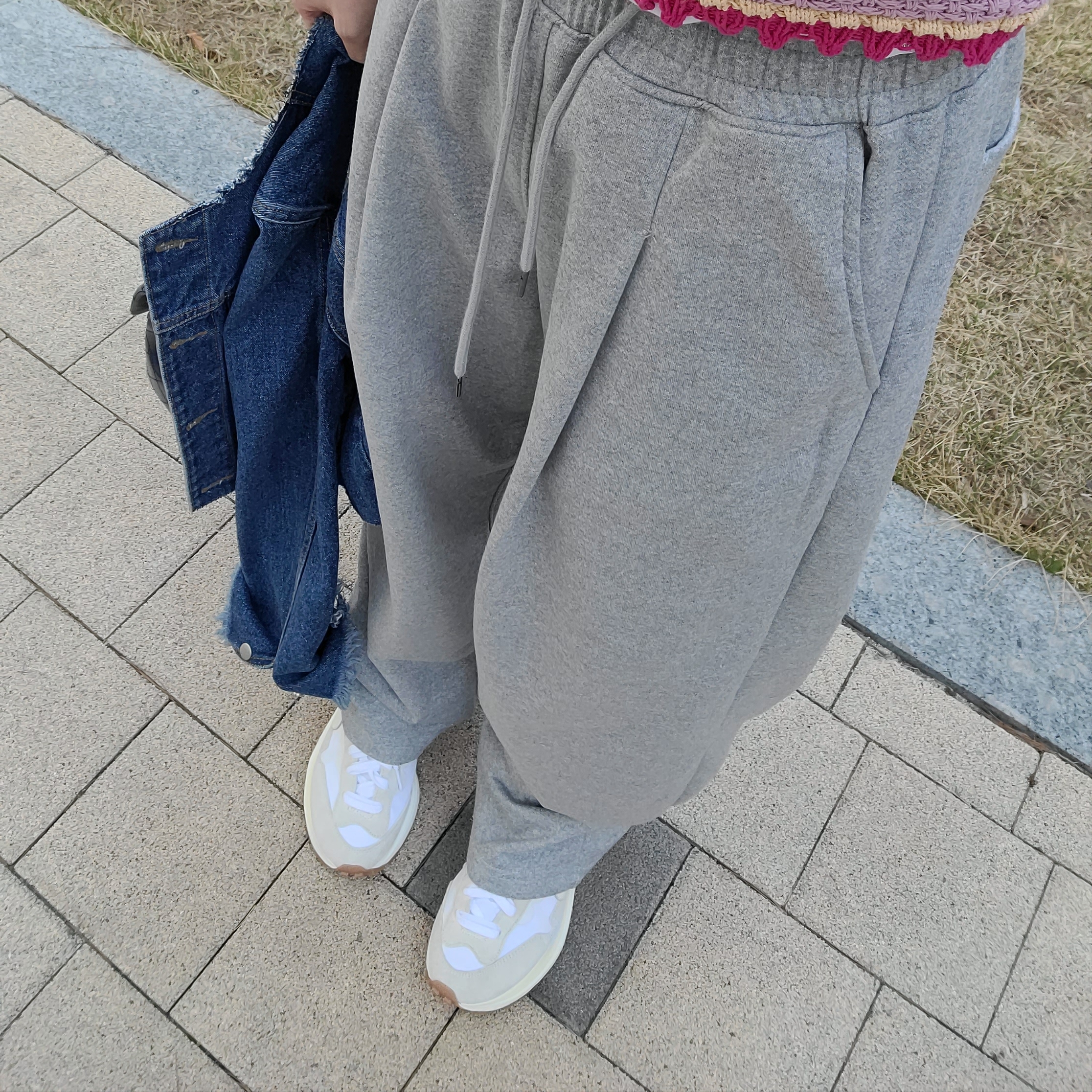 Nike x Sacai VaporWaffle White and Gum 착용 스타일 - 4