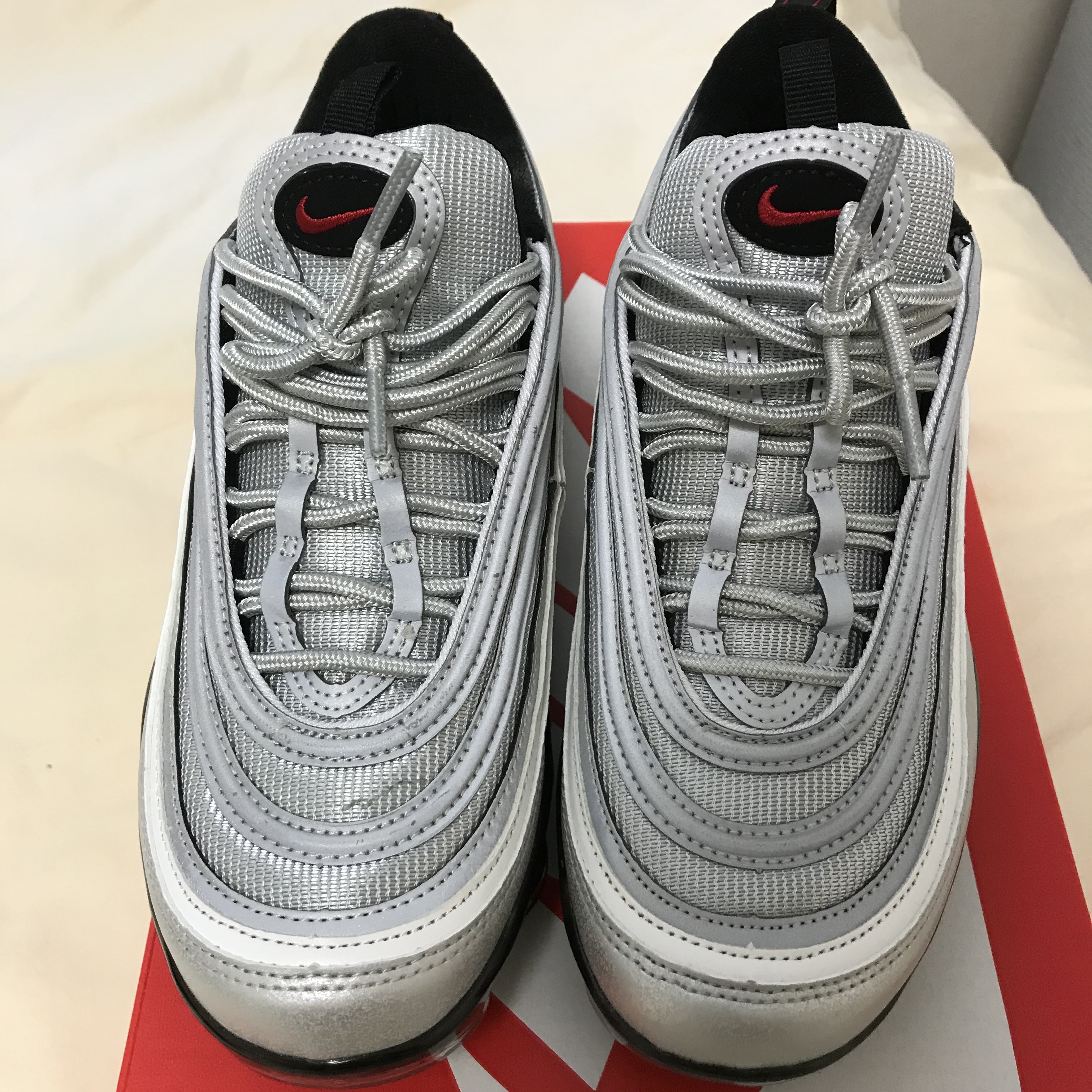 Nike Air VaporMax 97 Silver Bullet 착용 스타일 - 2