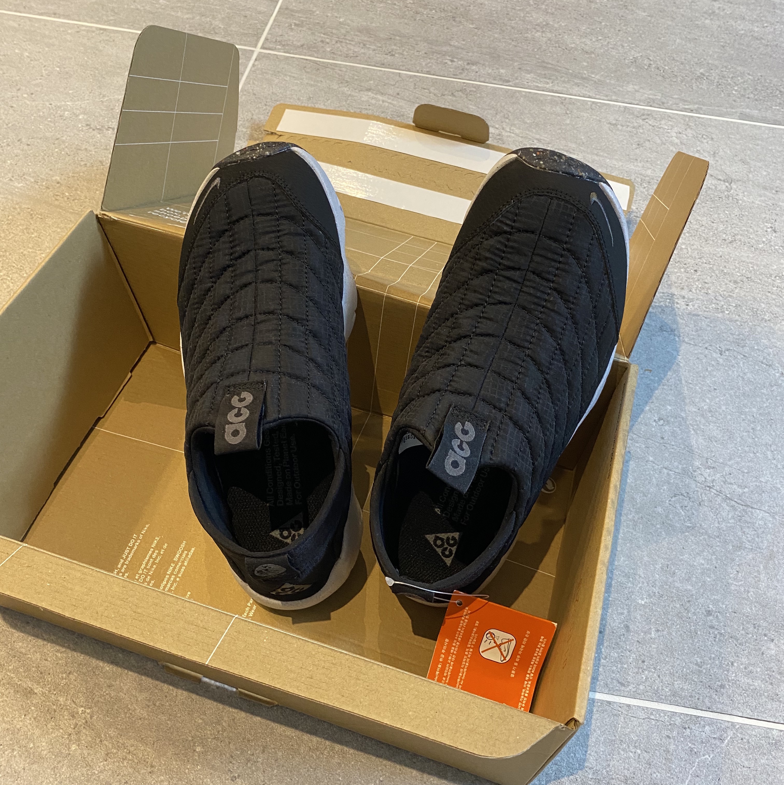 Nike ACG Moc 3.5 Black 착용 스타일 - 2