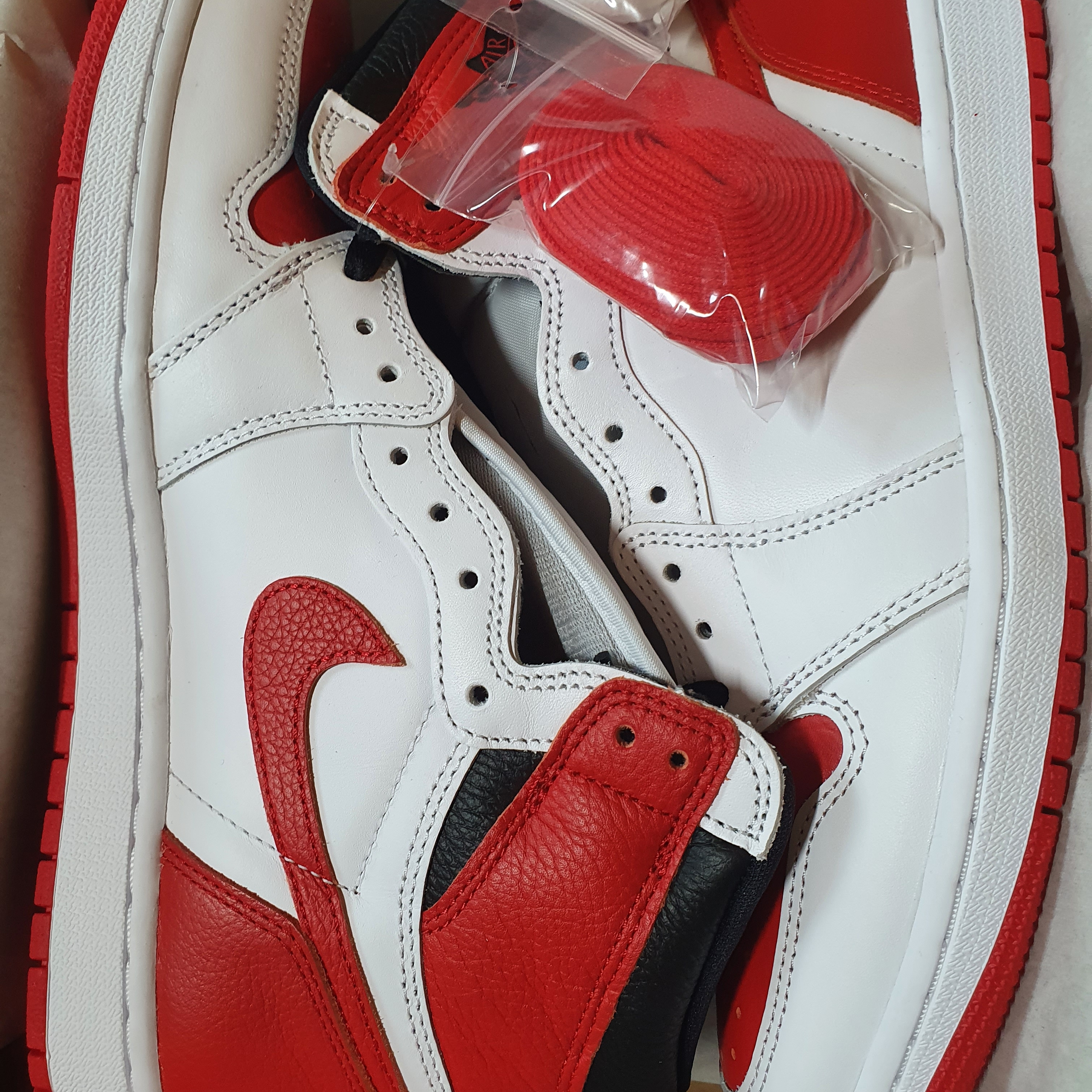 Jordan 1 Retro High OG Heritage 착용 스타일