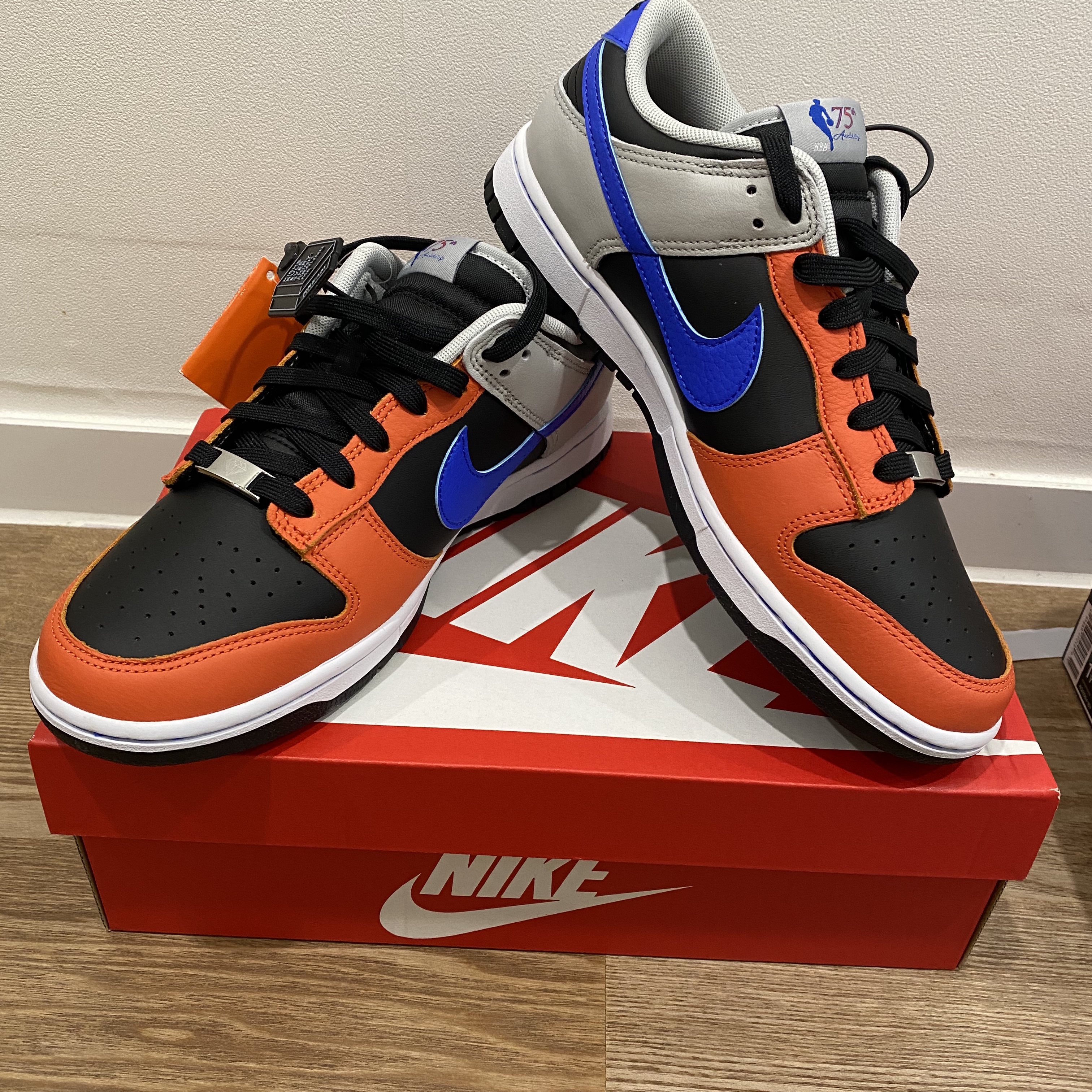 Nike x NBA Dunk Low Retro EMB Racer Blue and Orange 착용 스타일