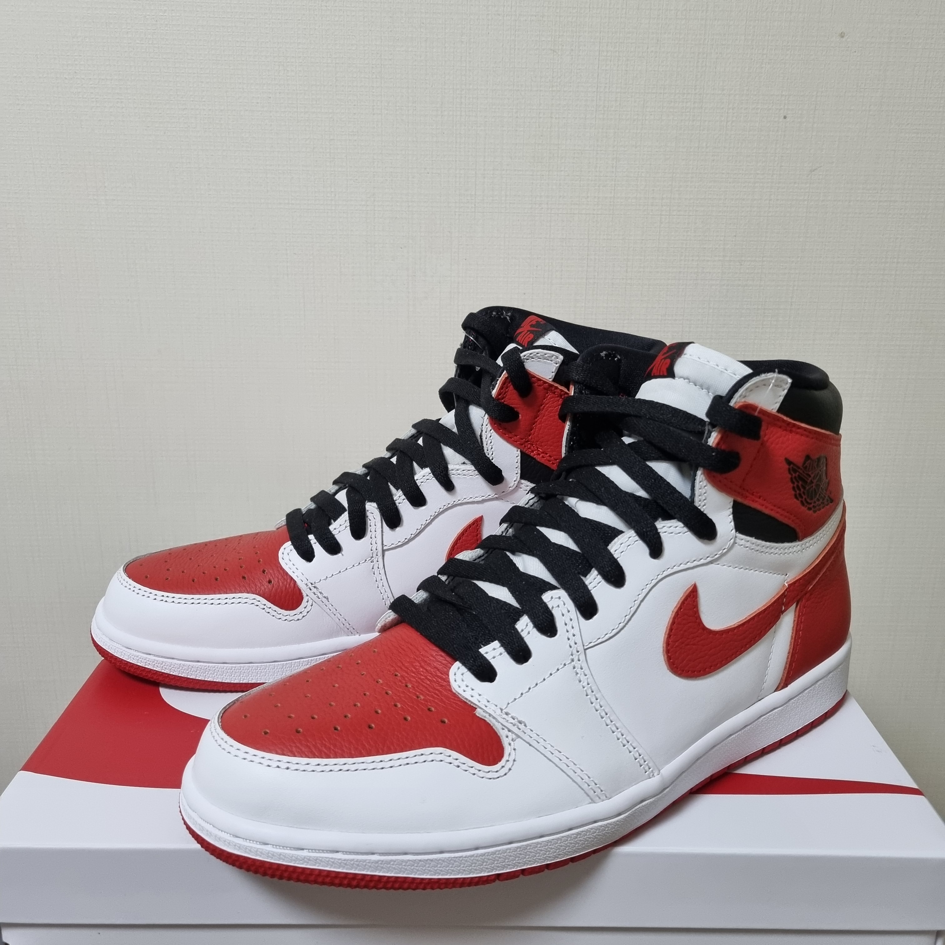 Jordan 1 Retro High OG Heritage, (GS) Jordan 1 Retro High OG Heritage 착용 스타일 - 3