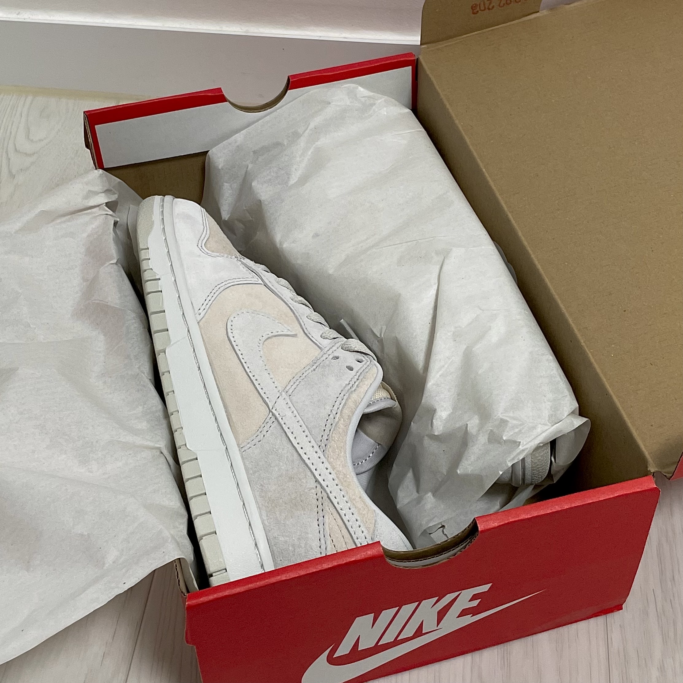 Nike Dunk Low Retro PRM Vast Grey 착용 스타일