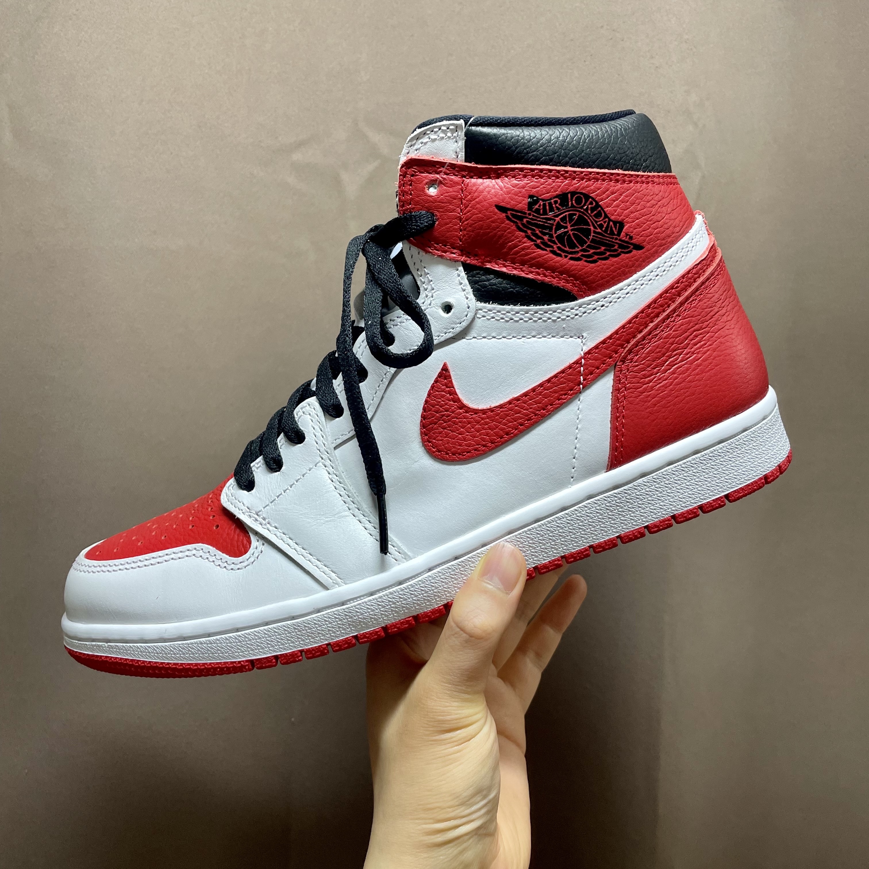 Jordan 1 Retro High OG Heritage 착용 스타일 - 1