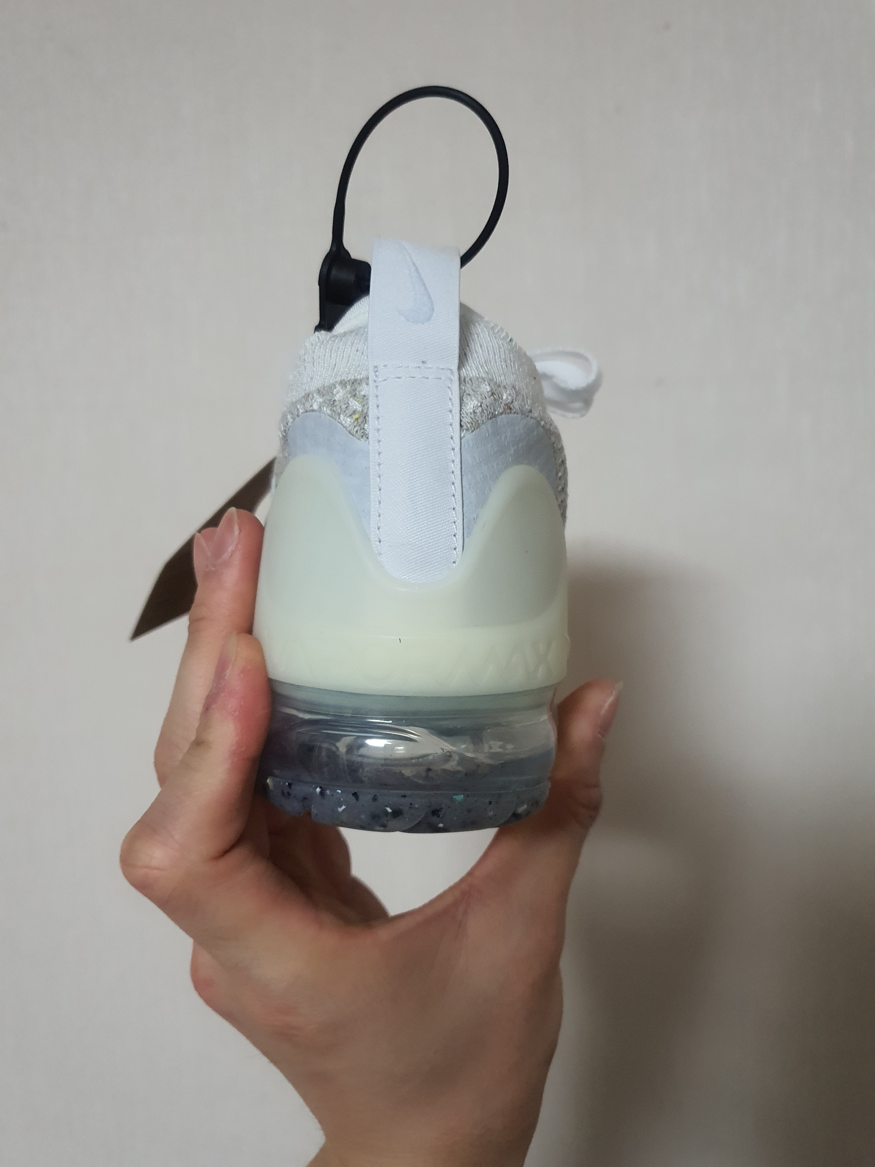 (W) Nike Air Vapormax 2021 Flyknit Oatmeal 착용 스타일 - 3