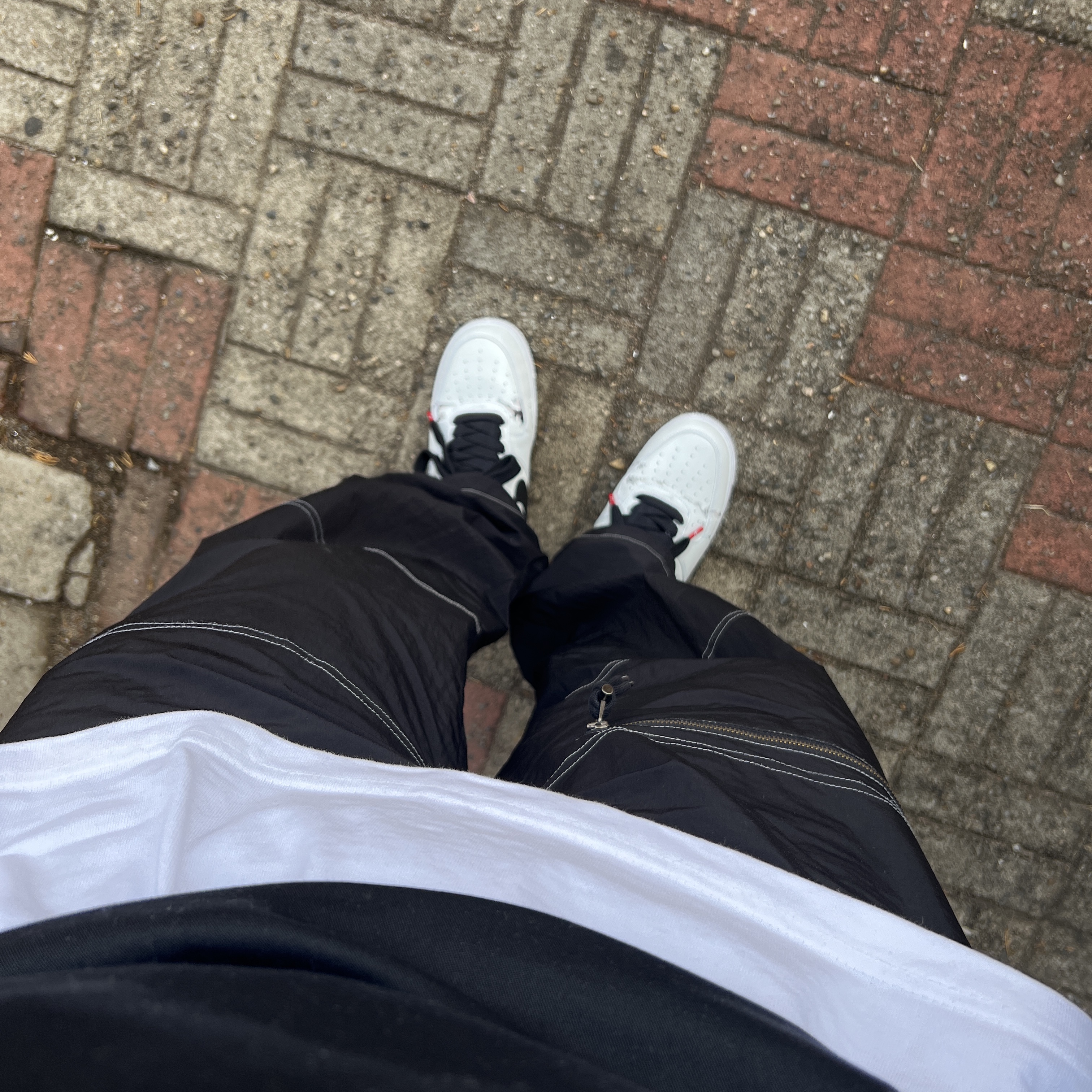 Nike x Peaceminusone Air Force 1 Low Para-Noise 2.0 착용 스타일 - 4