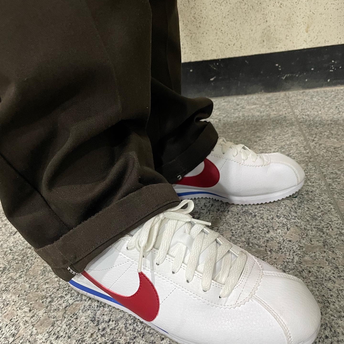 Nike Cortez Basic Leather Forrest Gump 2019 착용 스타일 - 2