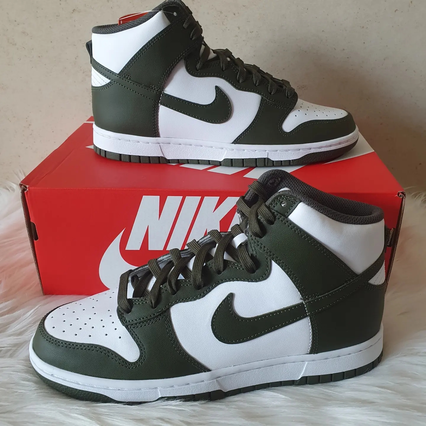 Nike Dunk High Retro Championship Khaki 착용 스타일 - 1