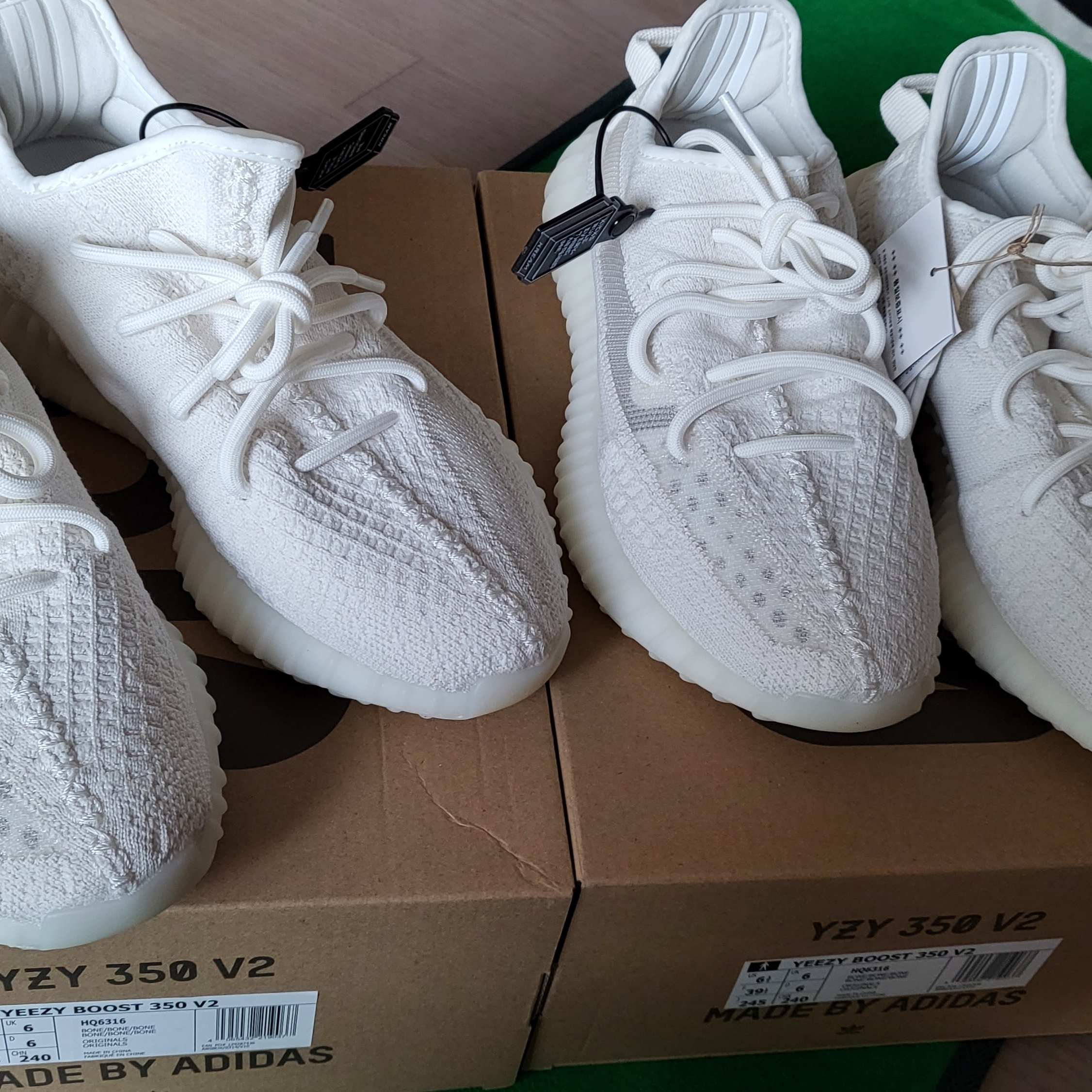 Adidas Yeezy Boost 350 V2 Bone 착용 스타일