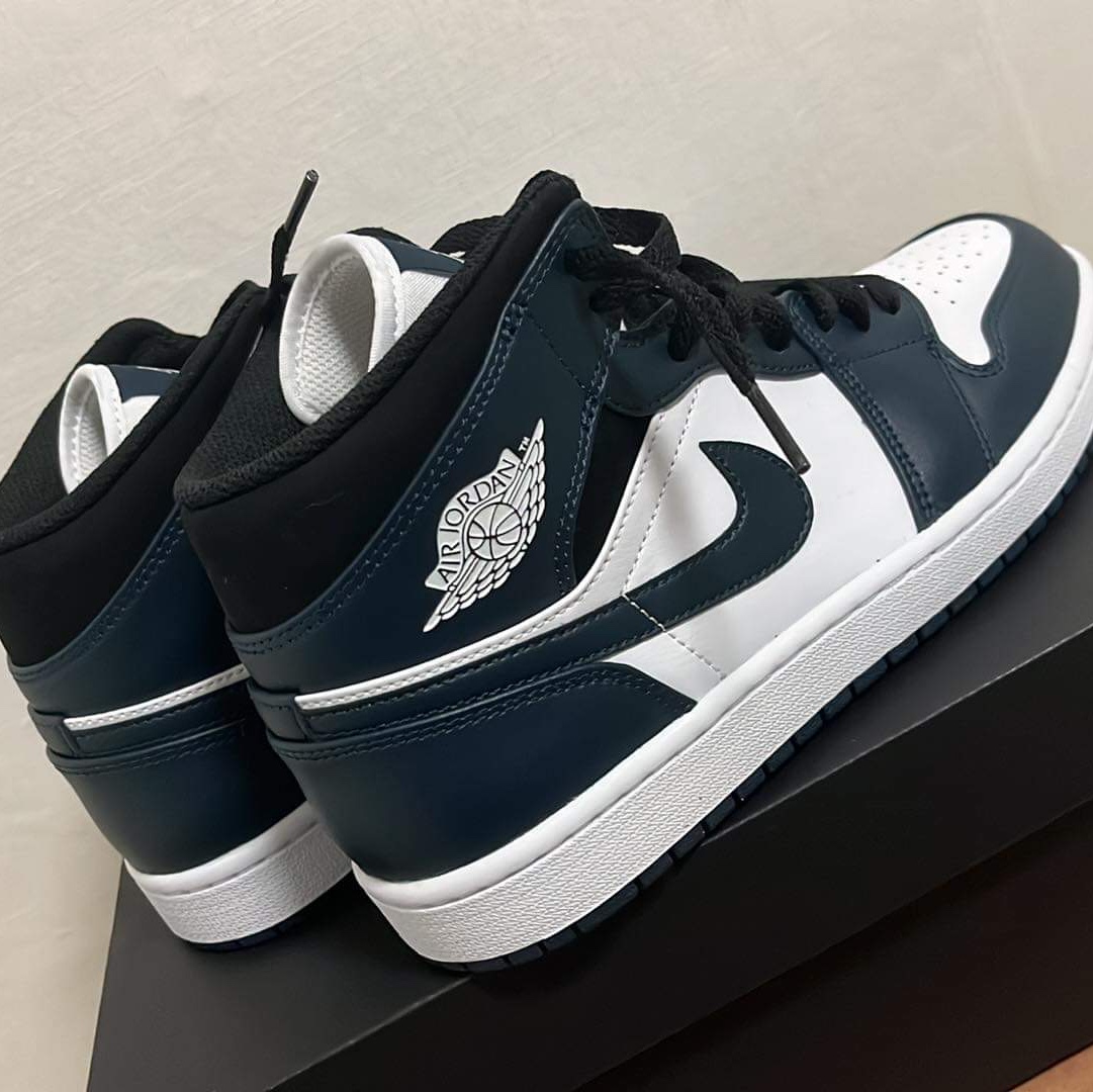 Jordan 1 Mid Dark Teal 착용 스타일