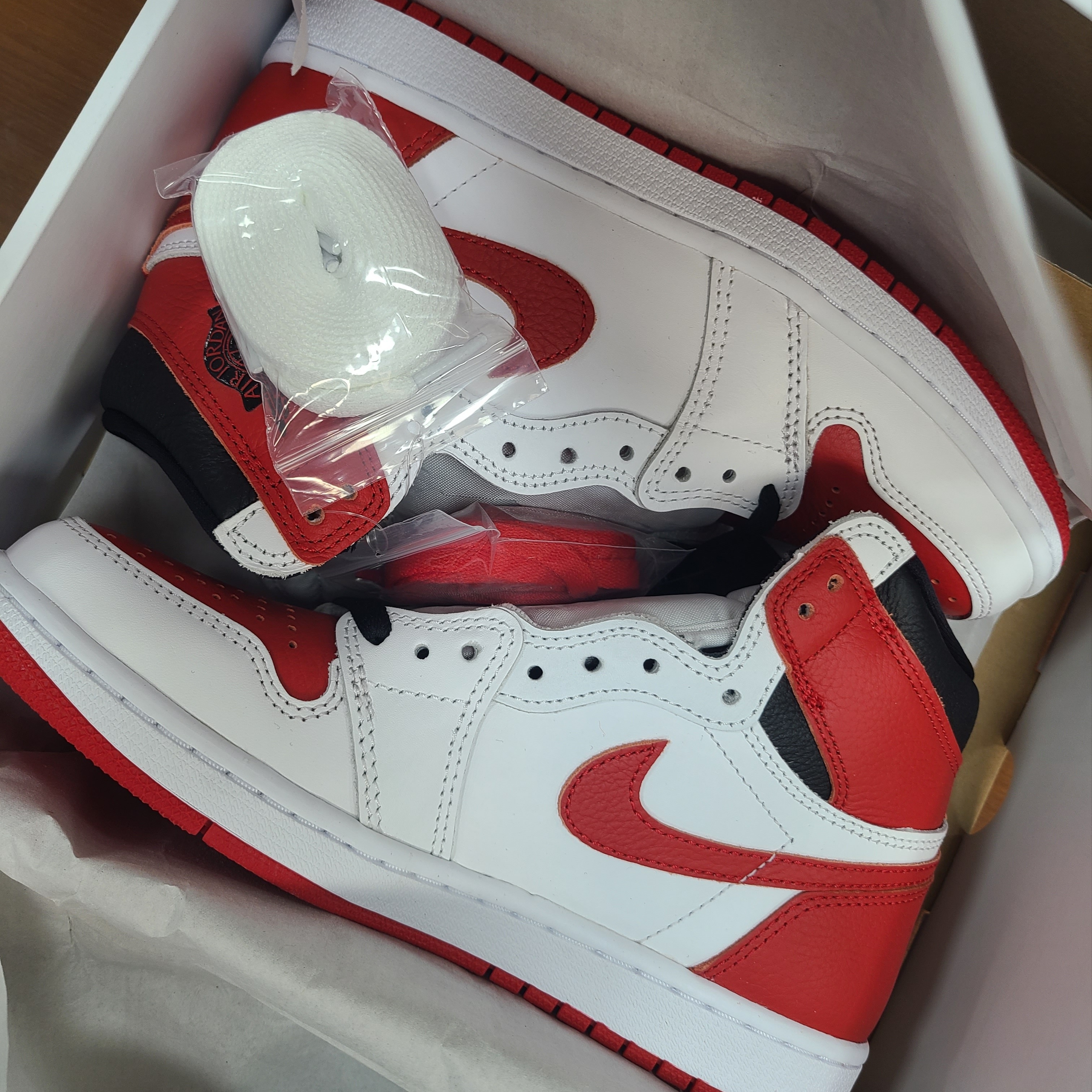 Jordan 1 Retro High OG Heritage 착용 스타일
