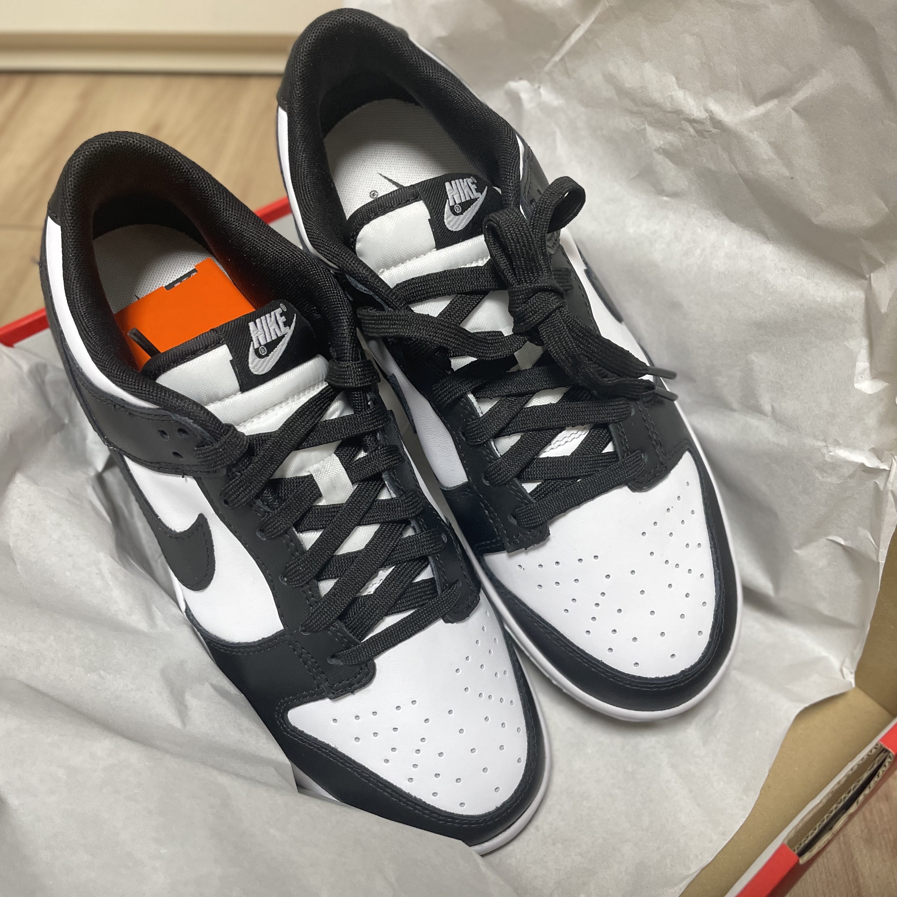 Nike Dunk Low Retro Black 착용 스타일