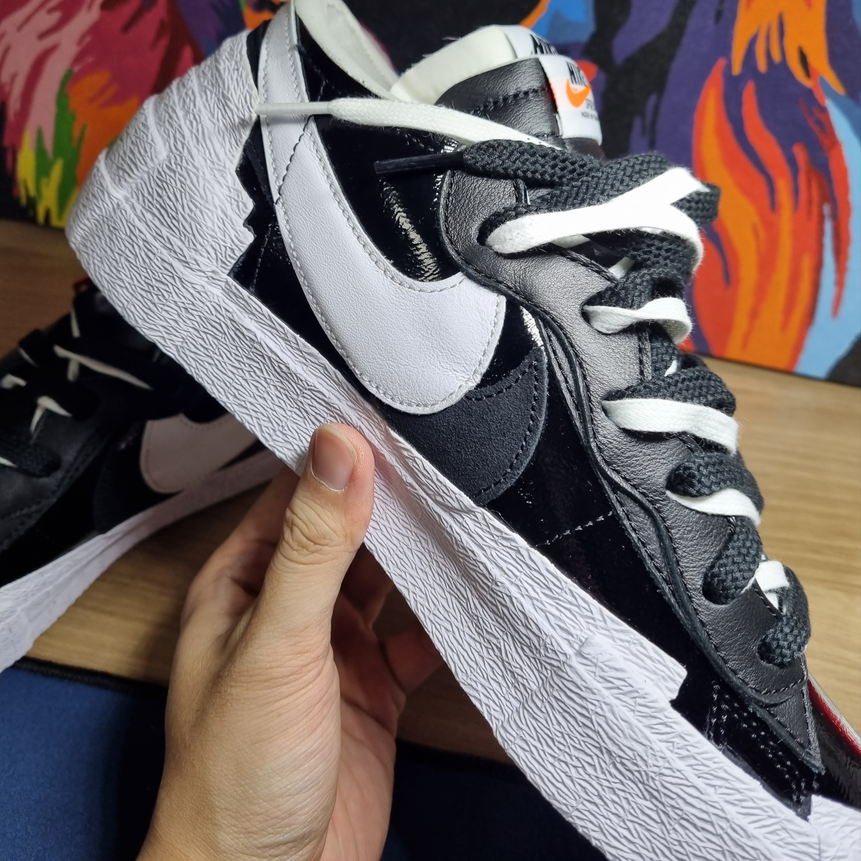 Nike x Sacai Blazer Low Black Patent Leather 착용 스타일 - 3