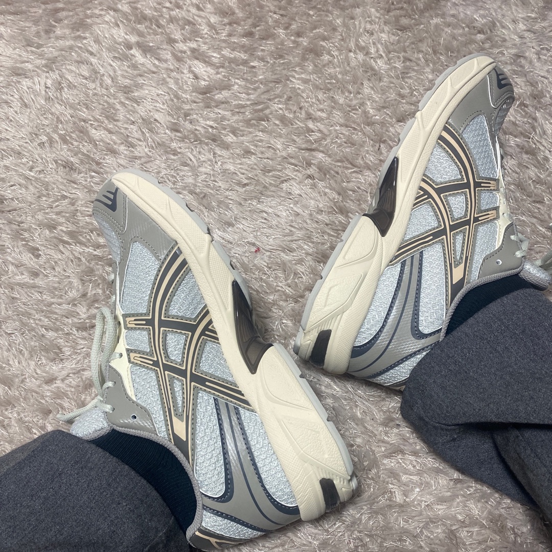 Asics x I4P Gel-1130 Glacier Grey Mink 착용 스타일