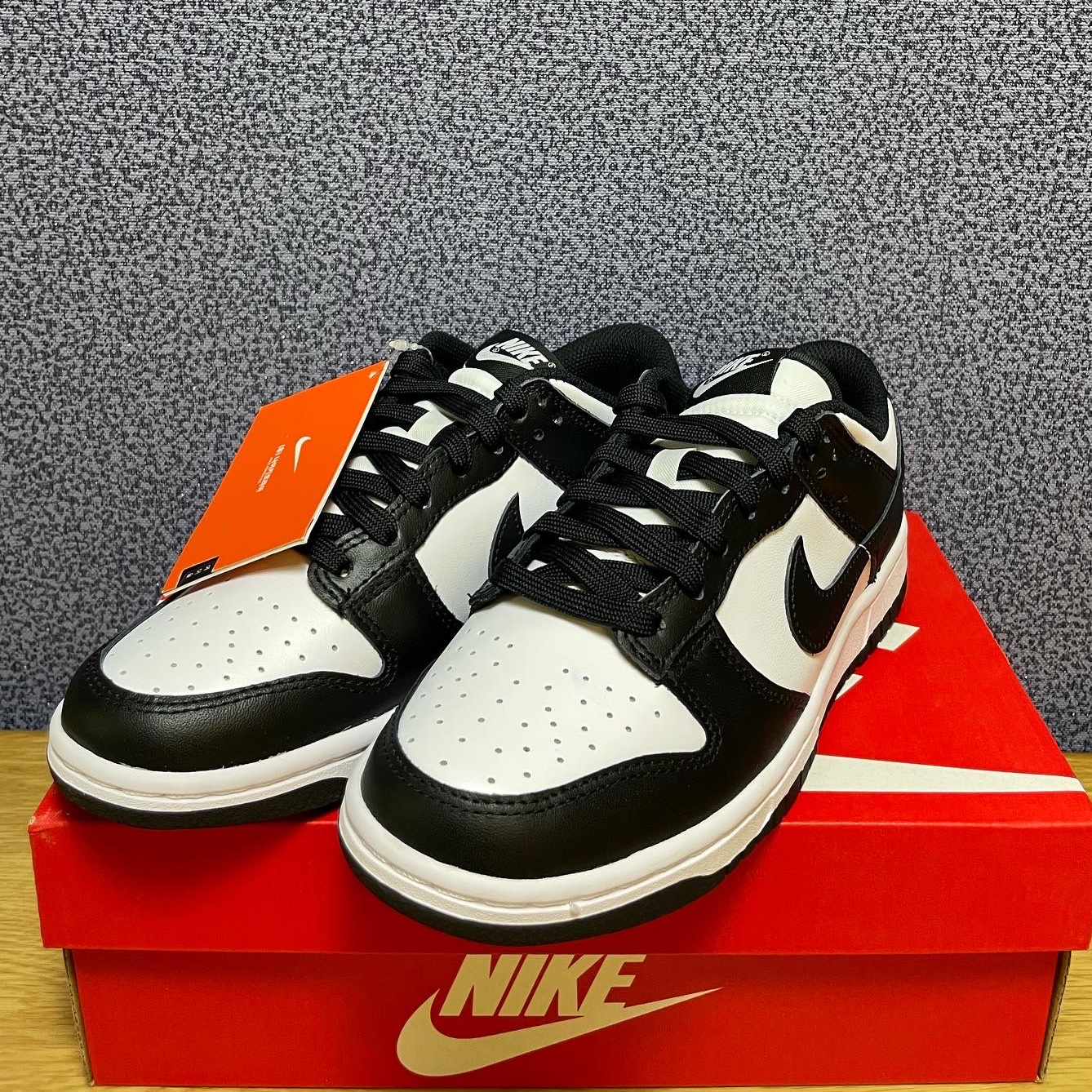 Nike Dunk Low Retro Black 착용 스타일 - 2