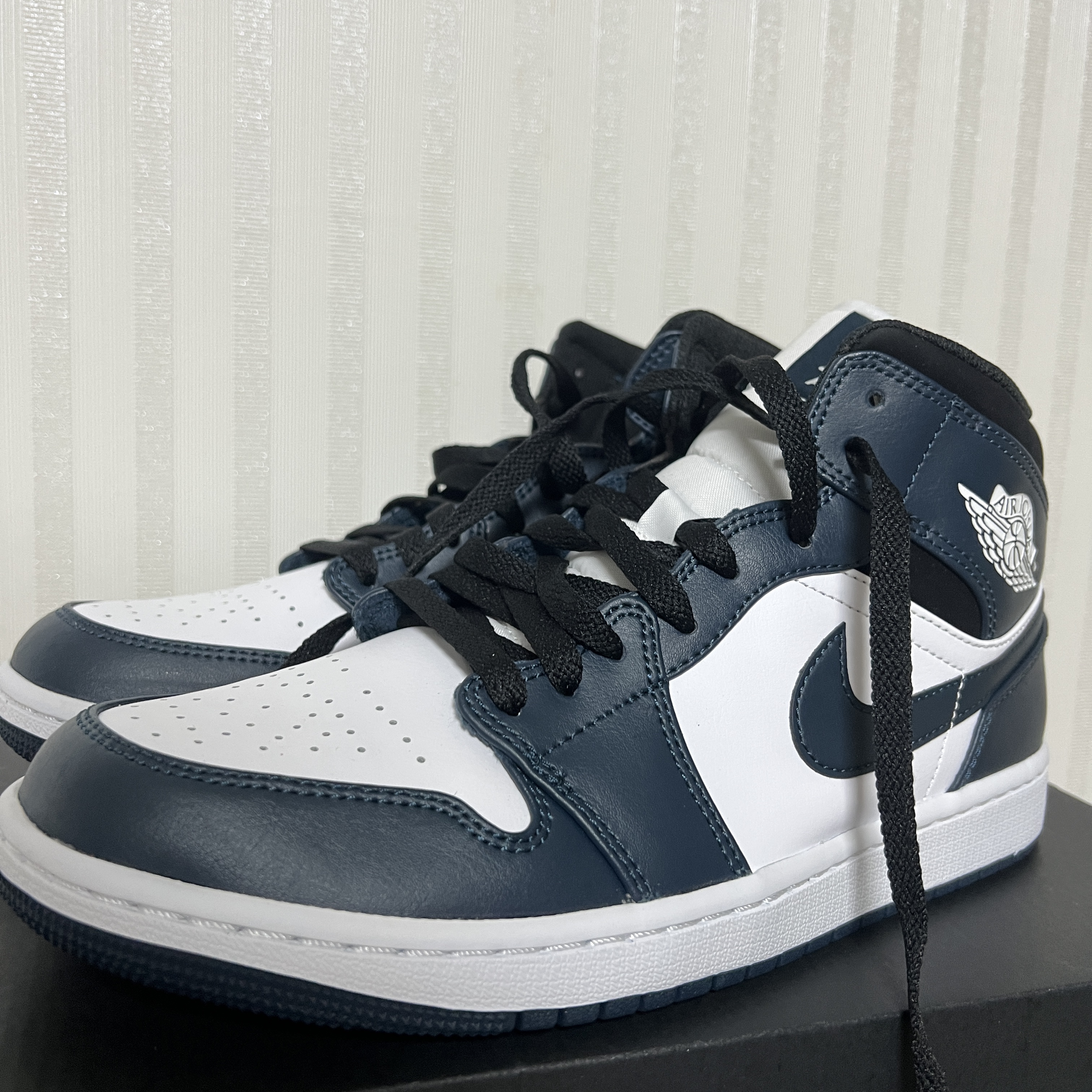 Jordan 1 Mid Dark Teal 착용 스타일 - 2