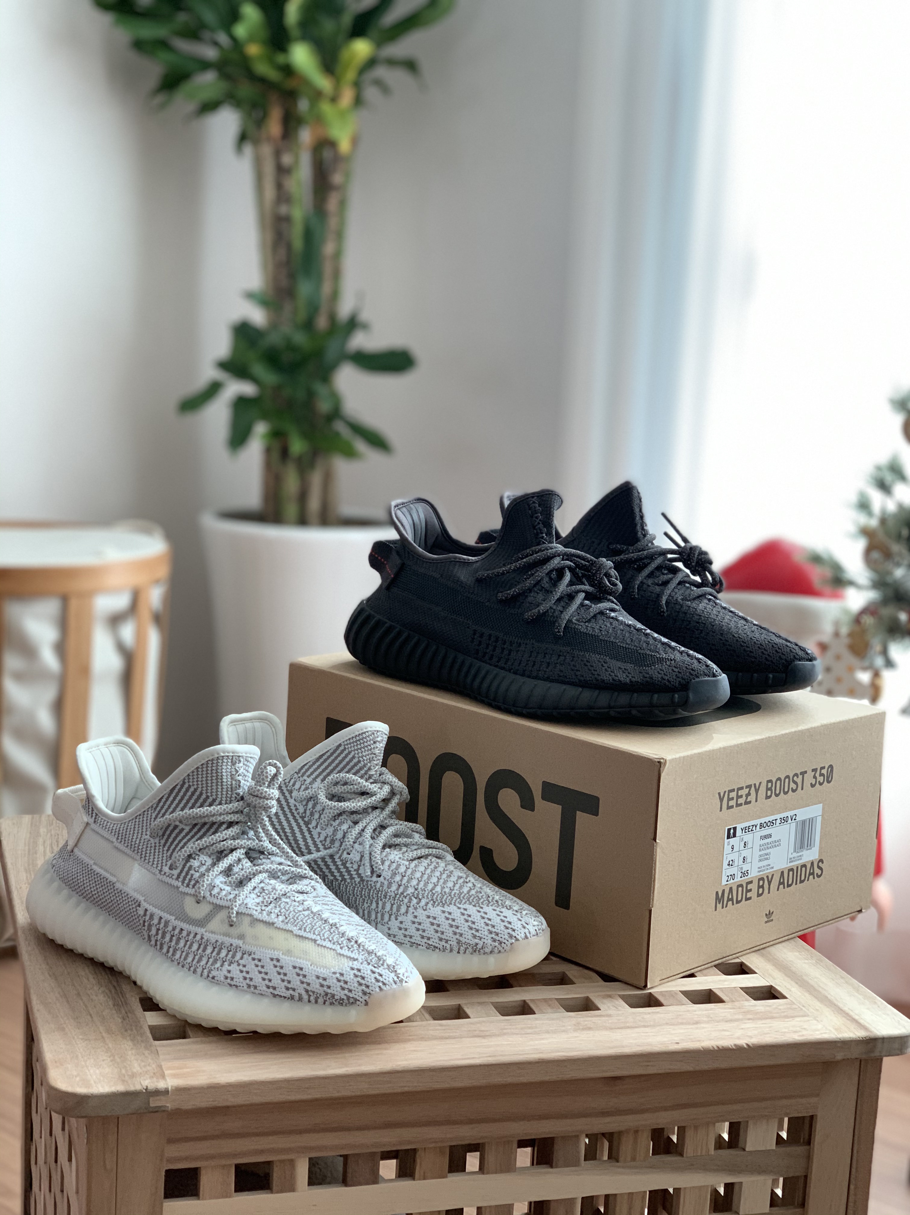 Adidas Yeezy Boost 350 V2 Black - Non-Reflective, Adidas Yeezy Boost 350 V2 Static - Non-Reflective 2018 착용 스타일