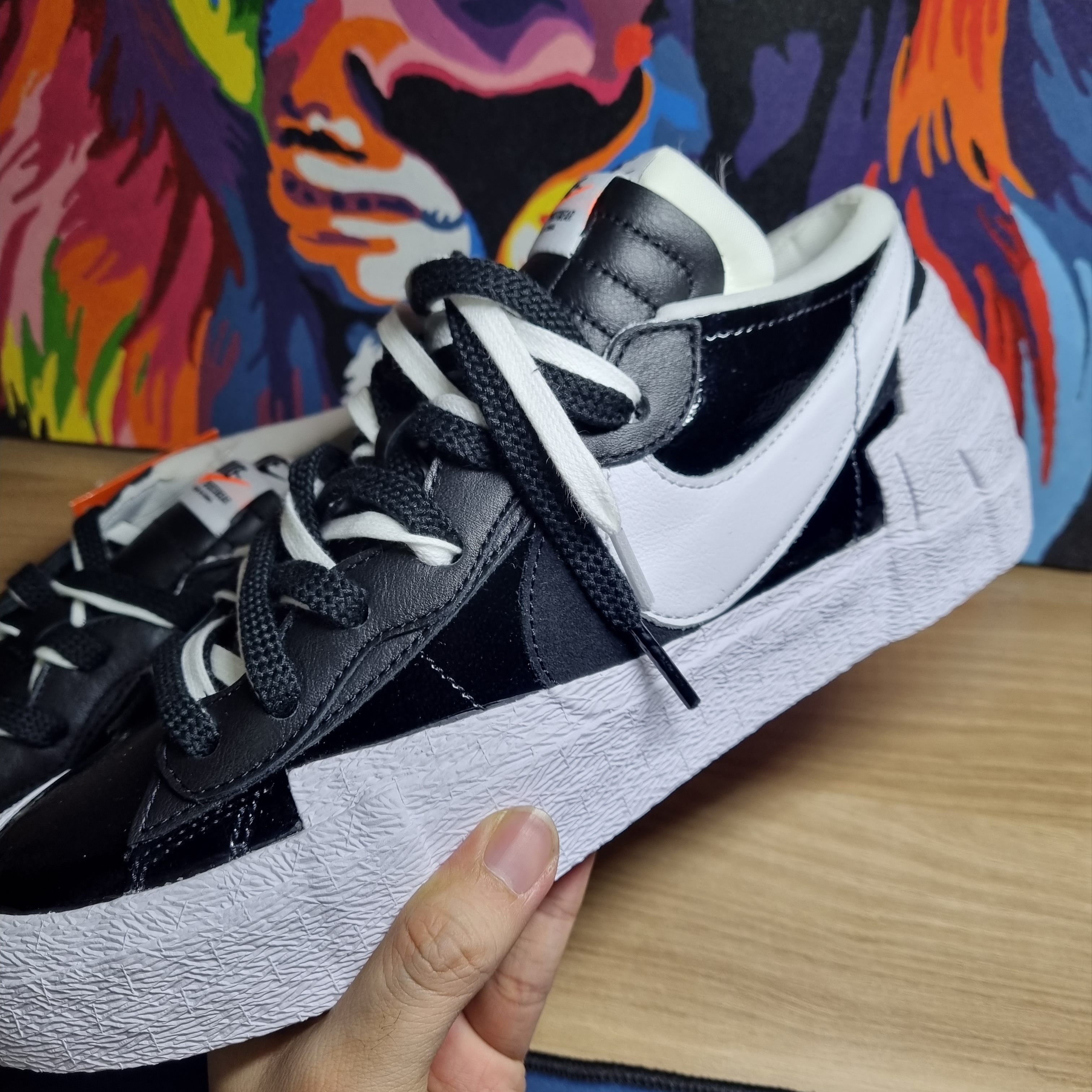 Nike x Sacai Blazer Low Black Patent Leather 착용 스타일 - 2
