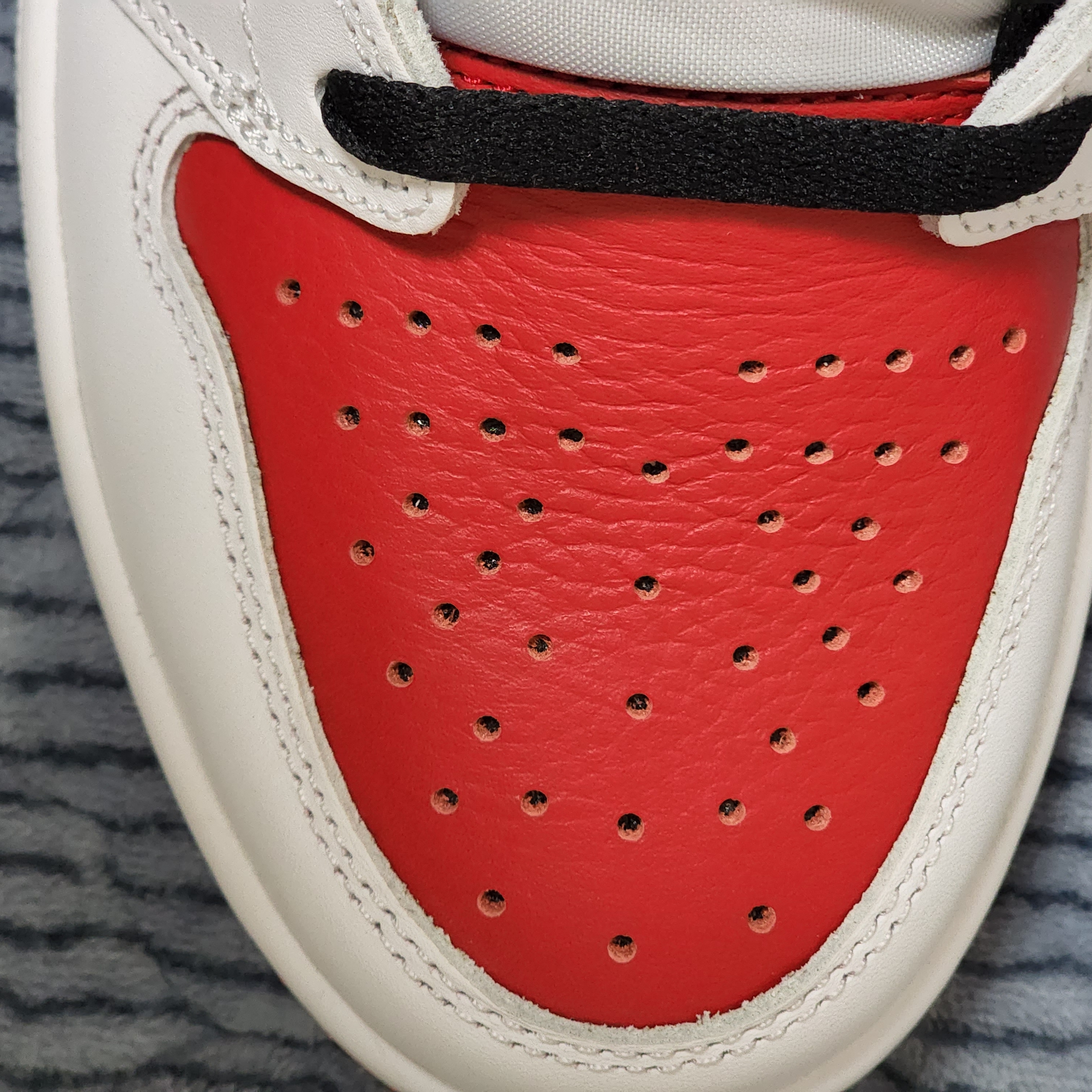 Jordan 1 Retro High OG Heritage 착용 스타일 - 3