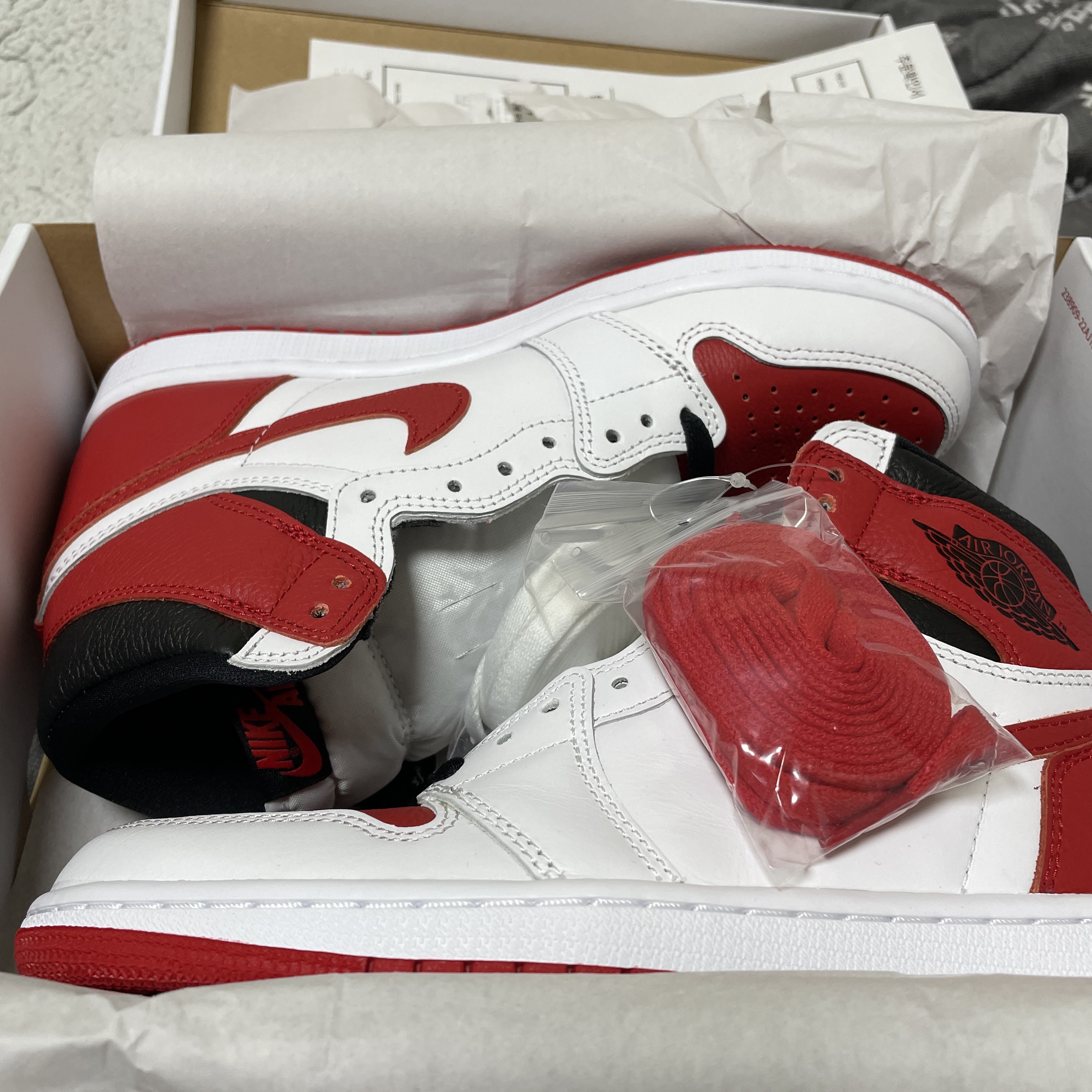 Jordan 1 Retro High OG Heritage 착용 스타일