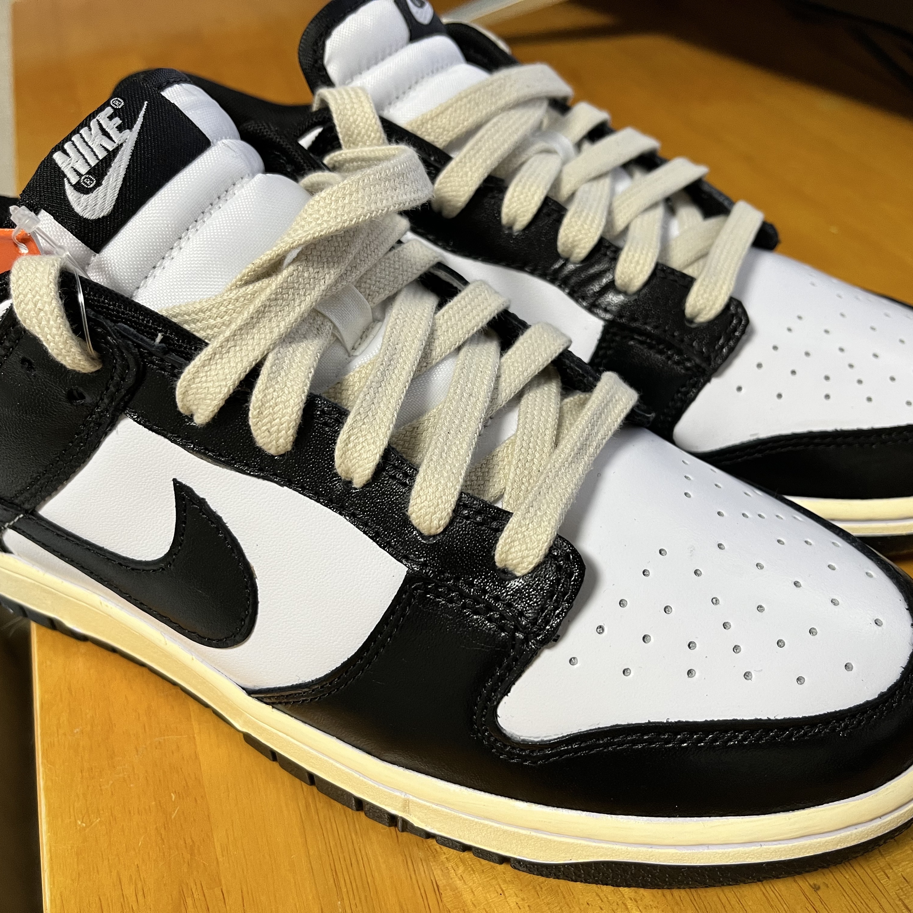 Nike Dunk Low Retro Black 착용 스타일