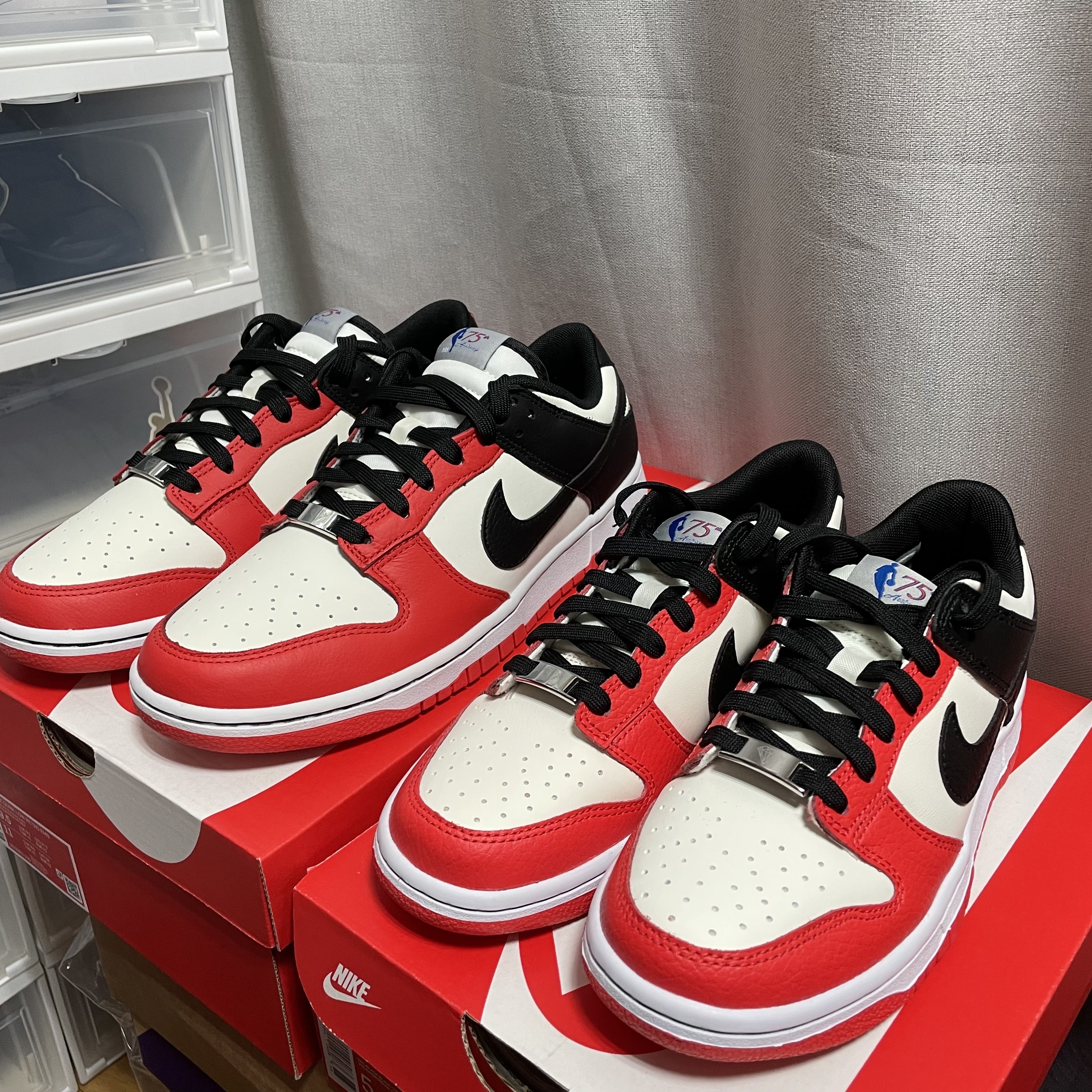 (GS) Nike x NBA Dunk Low Black and Chile Red, Nike x NBA Dunk Low Retro EMB Black and Chile Red 착용 스타일 - 4